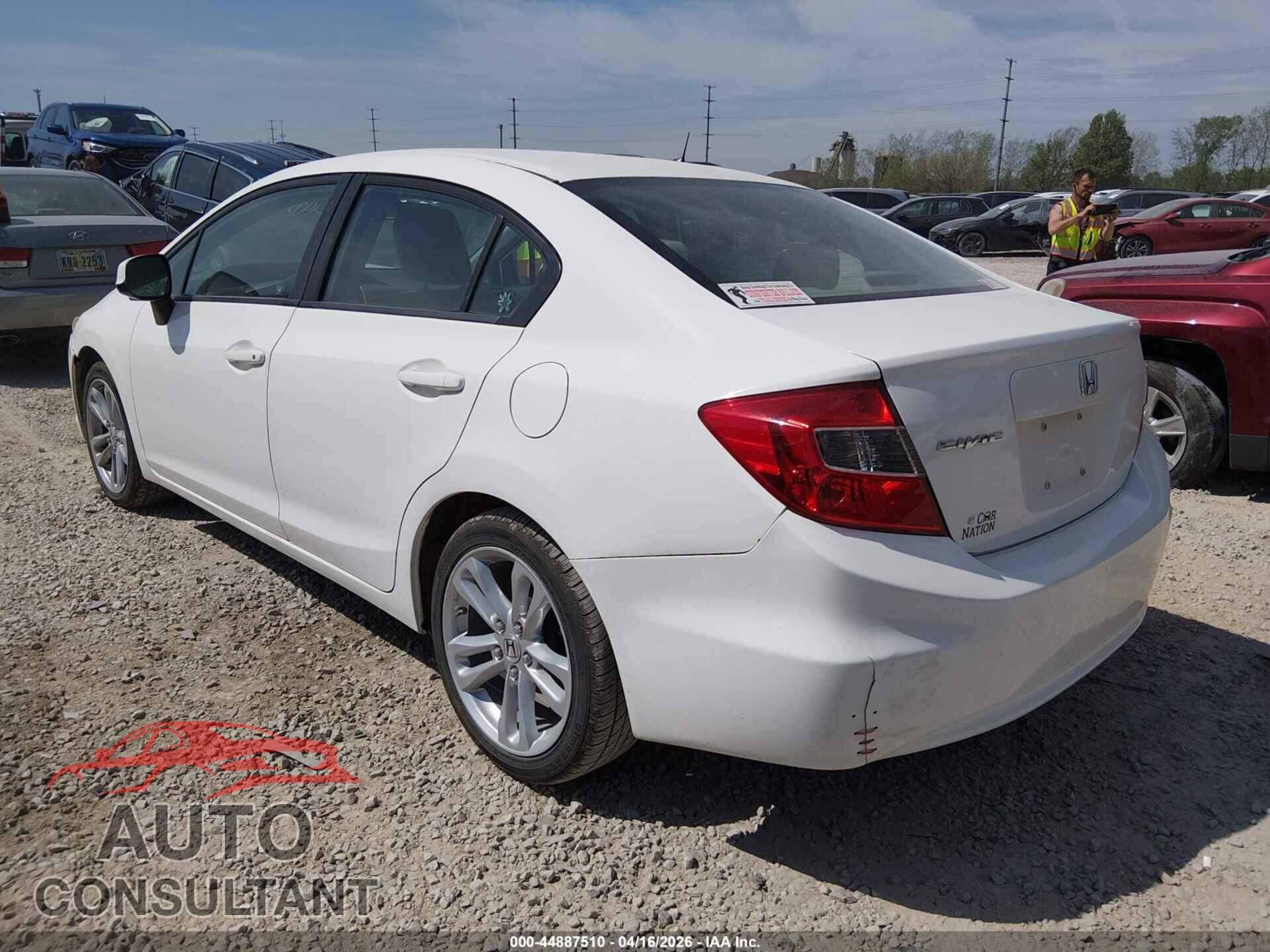 HONDA CIVIC 2012 - 2HGFB2F52CH324085