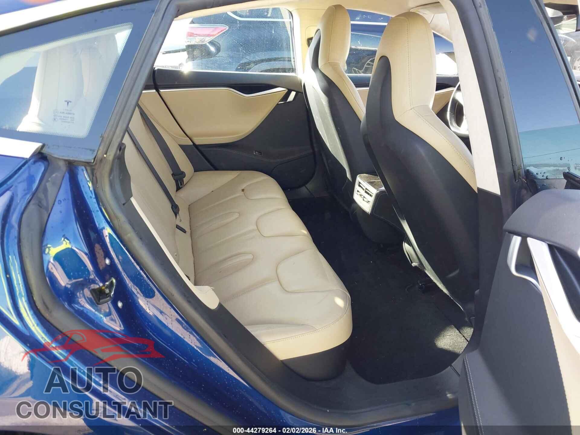 TESLA MODEL S 2015 - 5YJSA1S13FF099117