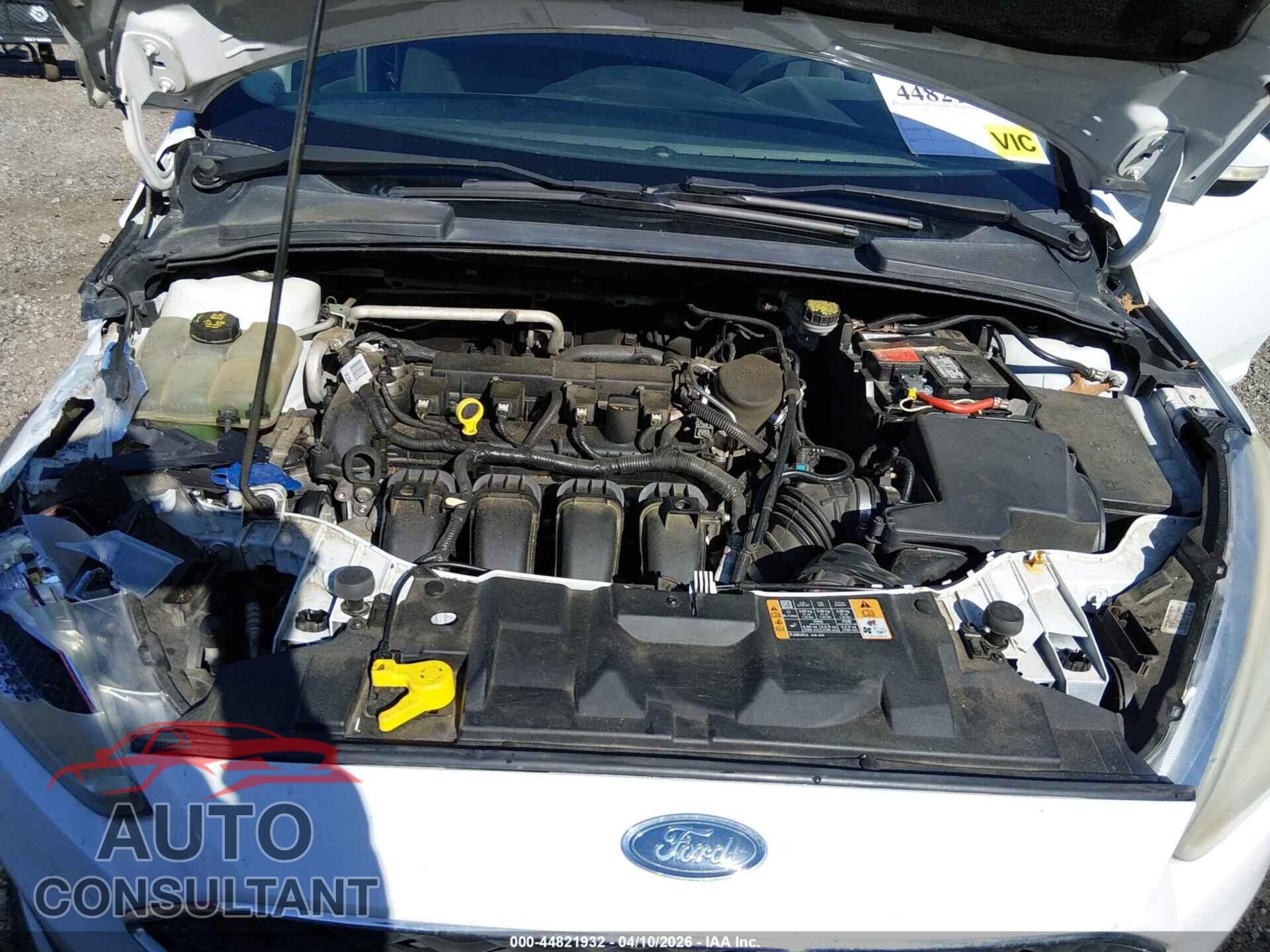 FORD FOCUS 2015 - 1FADP3F20FL250357