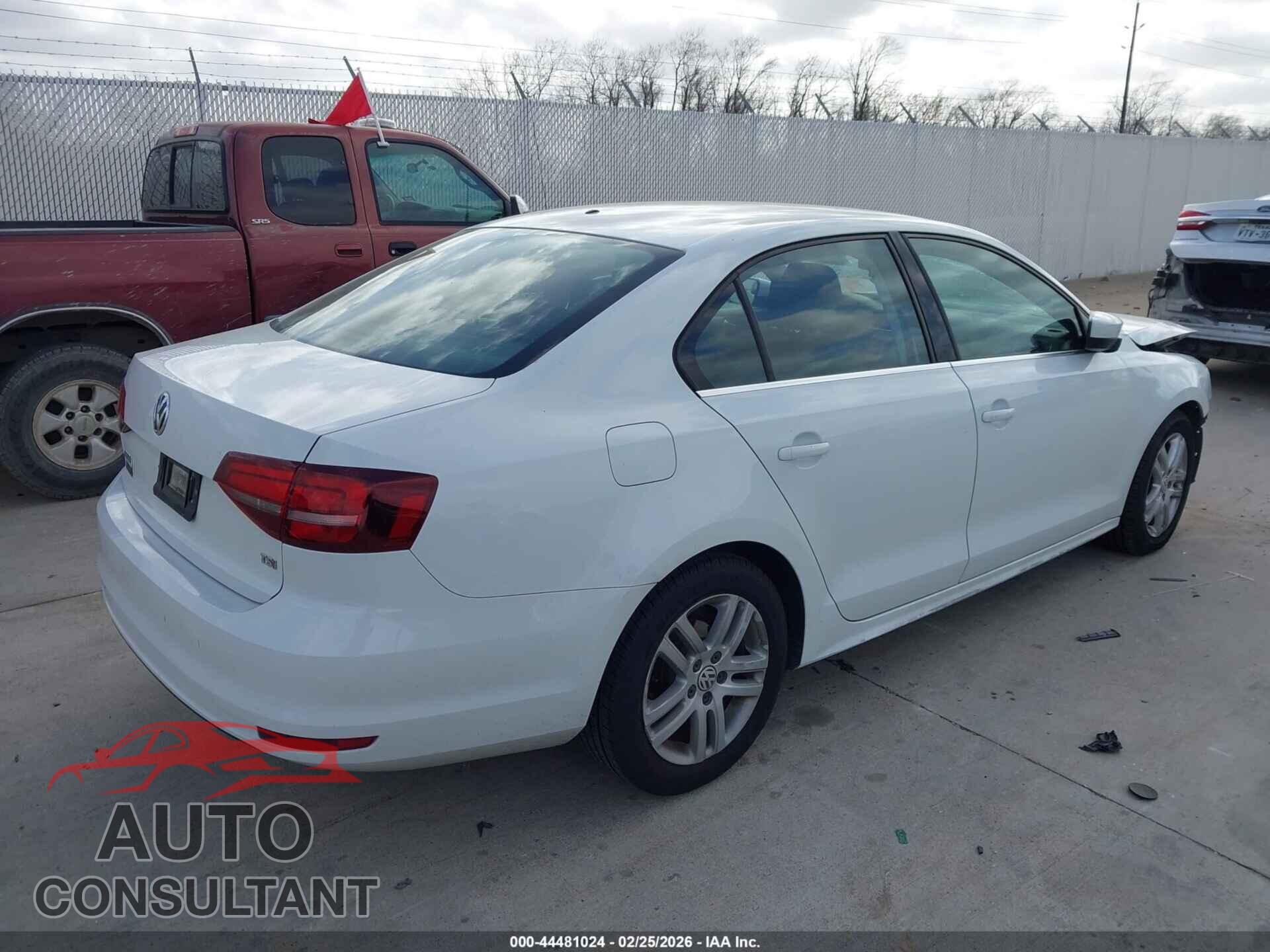 VOLKSWAGEN JETTA 2017 - 3VW2B7AJ4HM340356