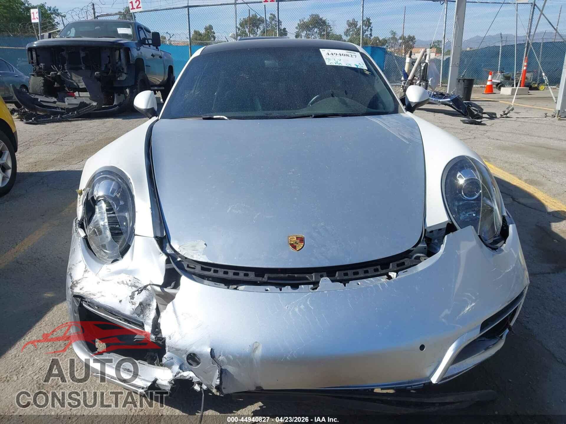 PORSCHE 911 2017 - WP0CA2A98HS142809