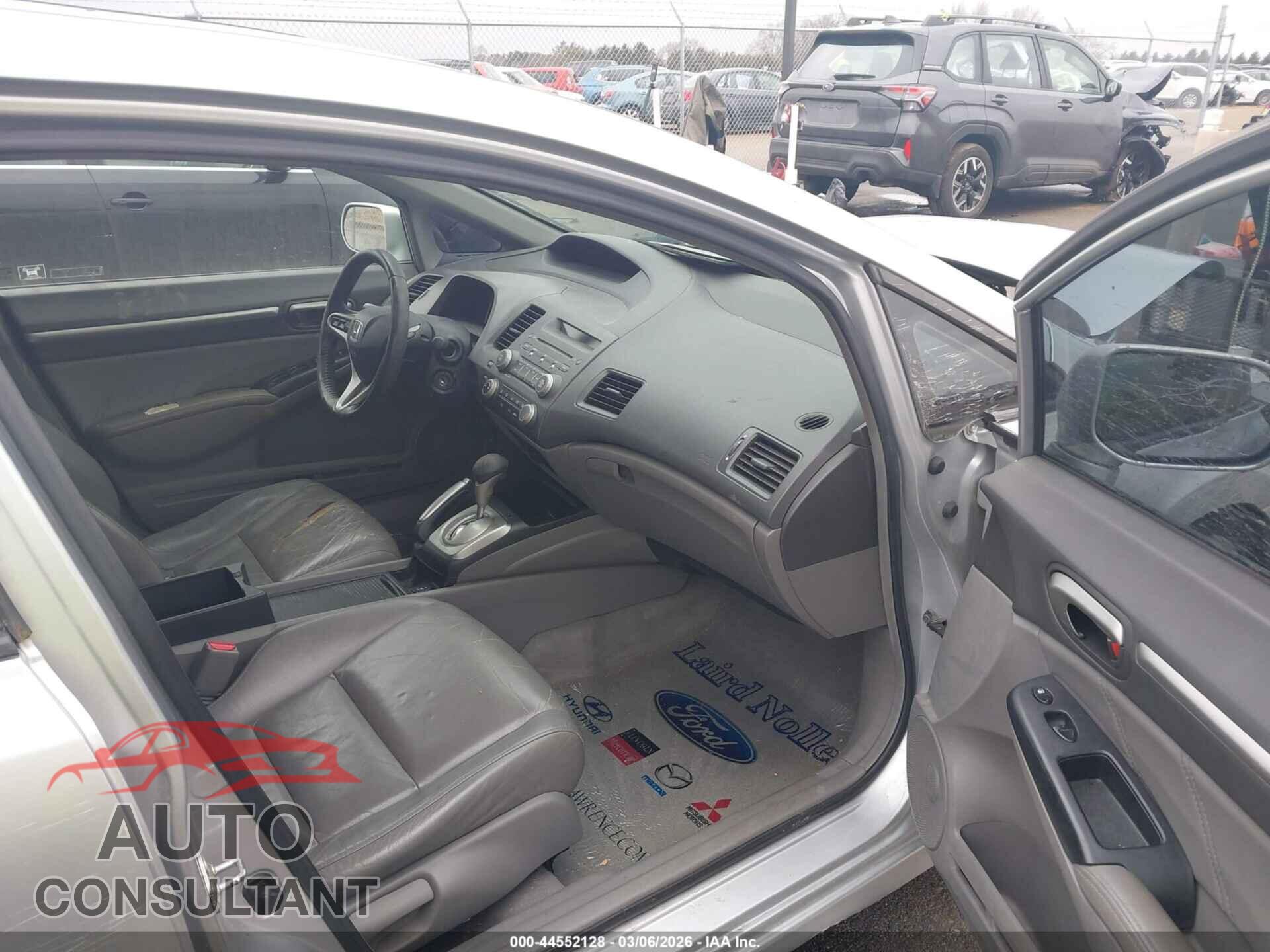 HONDA CIVIC 2010 - 19XFA1F9XAE002057
