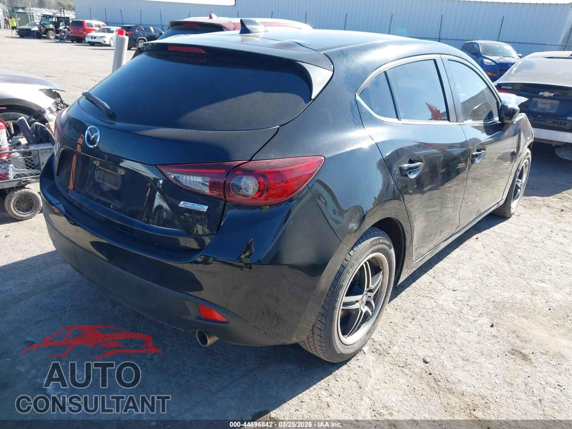 MAZDA MAZDA3 2014 - JM1BM1M77E1194506
