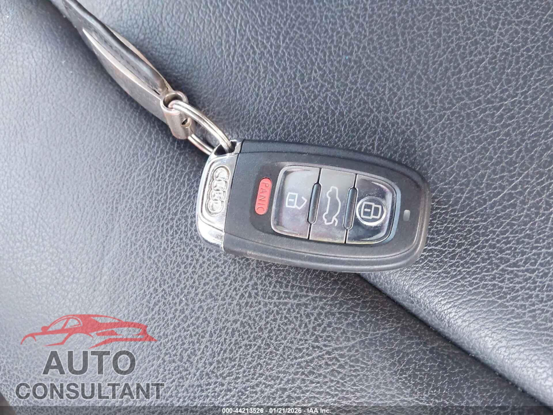 AUDI Q5 2012 - WA1LFAFP3CA096446