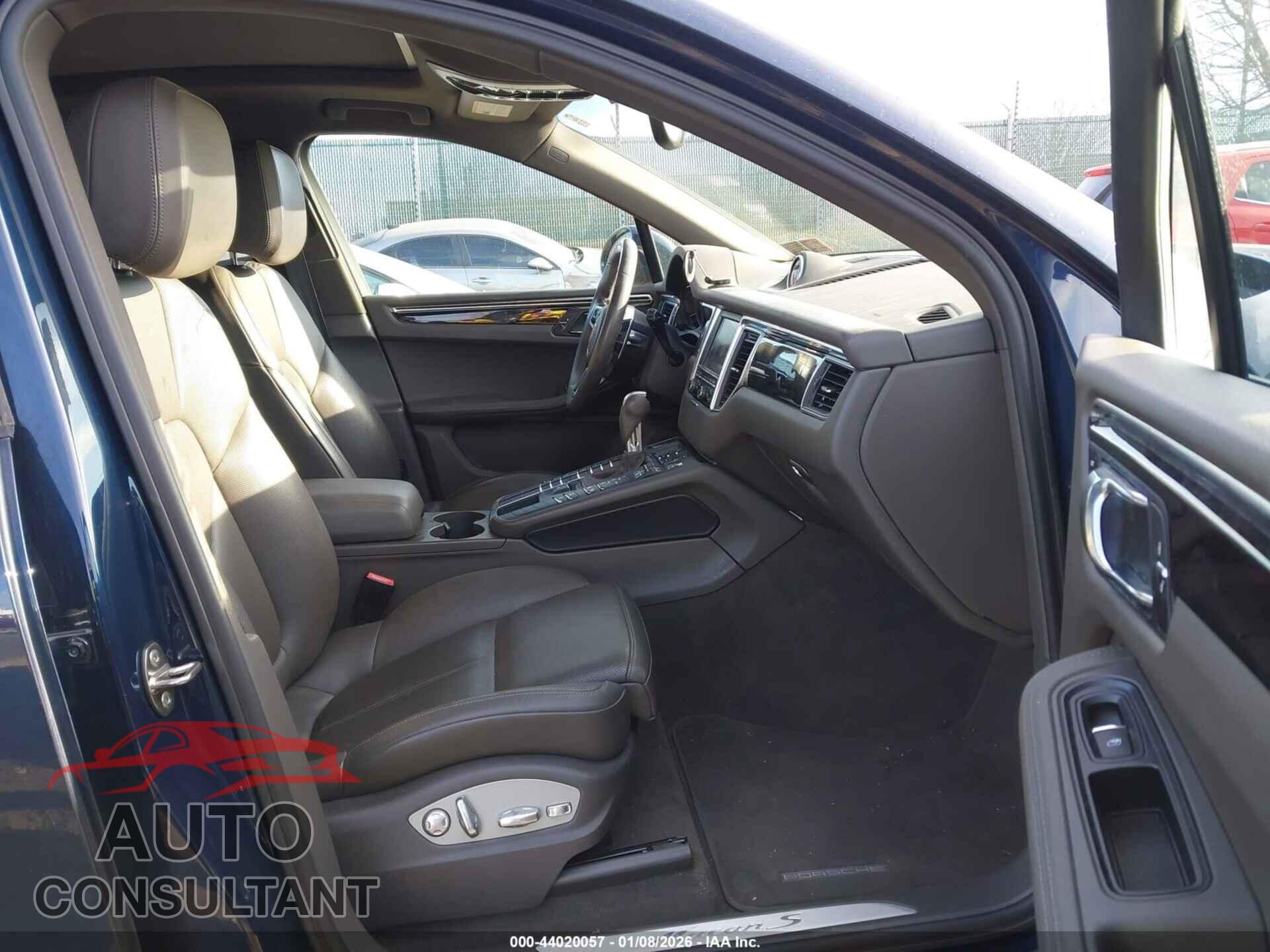 PORSCHE MACAN 2015 - WP1AB2A58FLB44311