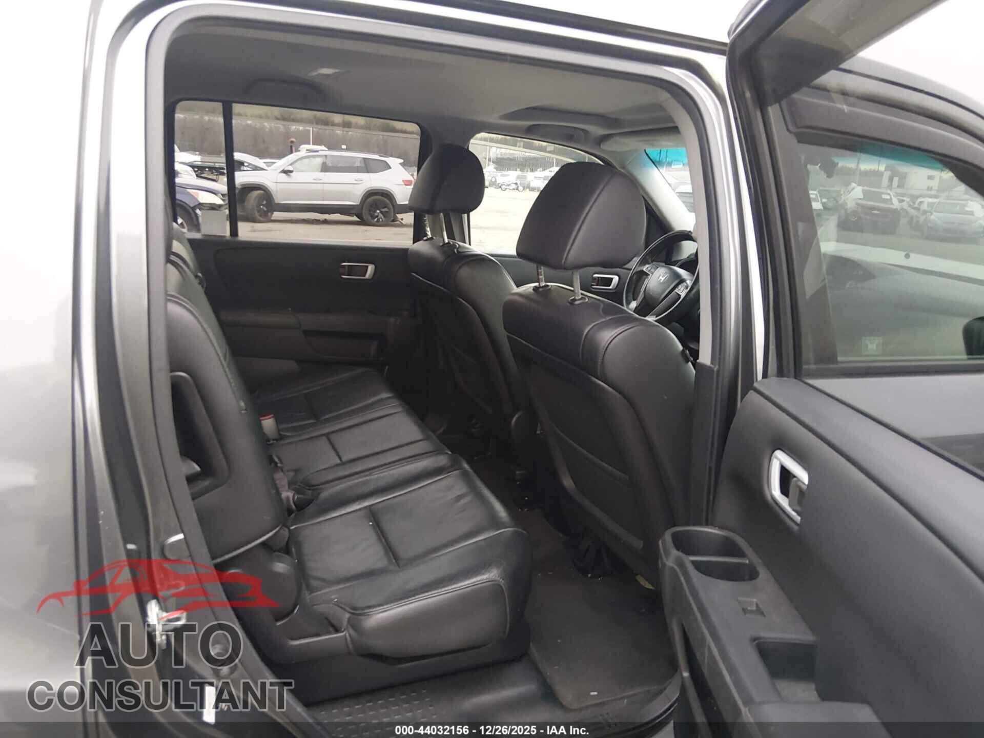 HONDA PILOT 2012 - 5FNYF4H56CB035124
