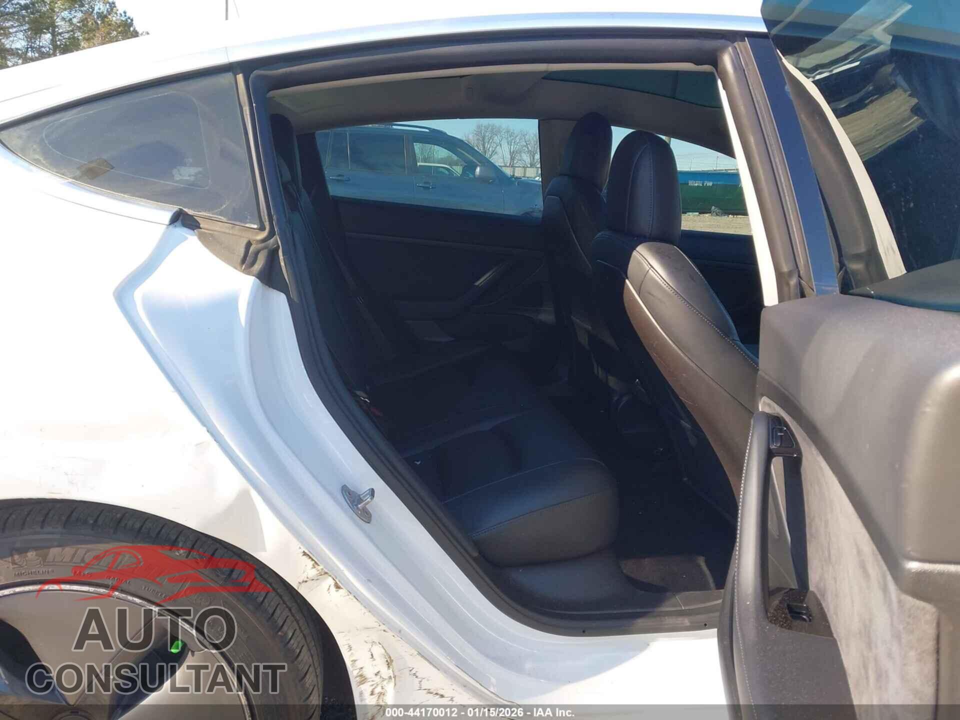TESLA MODEL 3 2020 - 5YJ3E1EA4LF737732