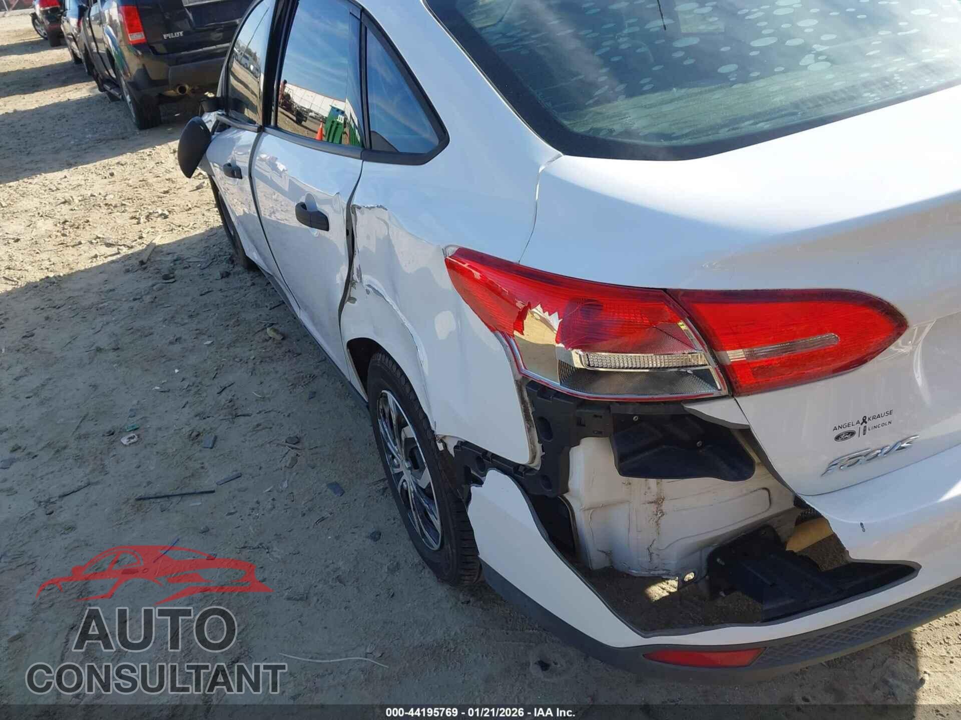 FORD FOCUS 2016 - 1FADP3E29GL355093
