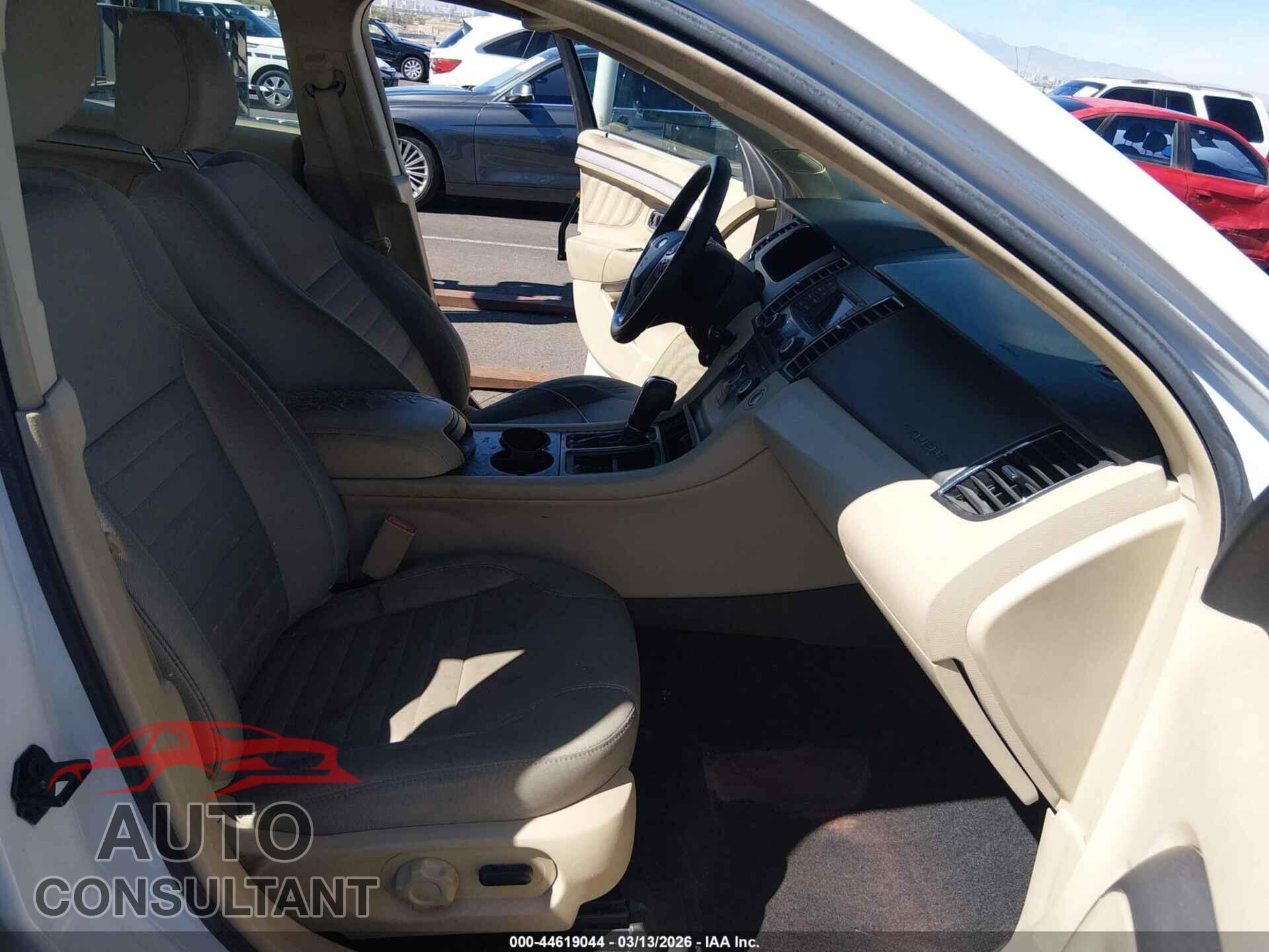 FORD TAURUS 2013 - 1FAHP2D88DG162181