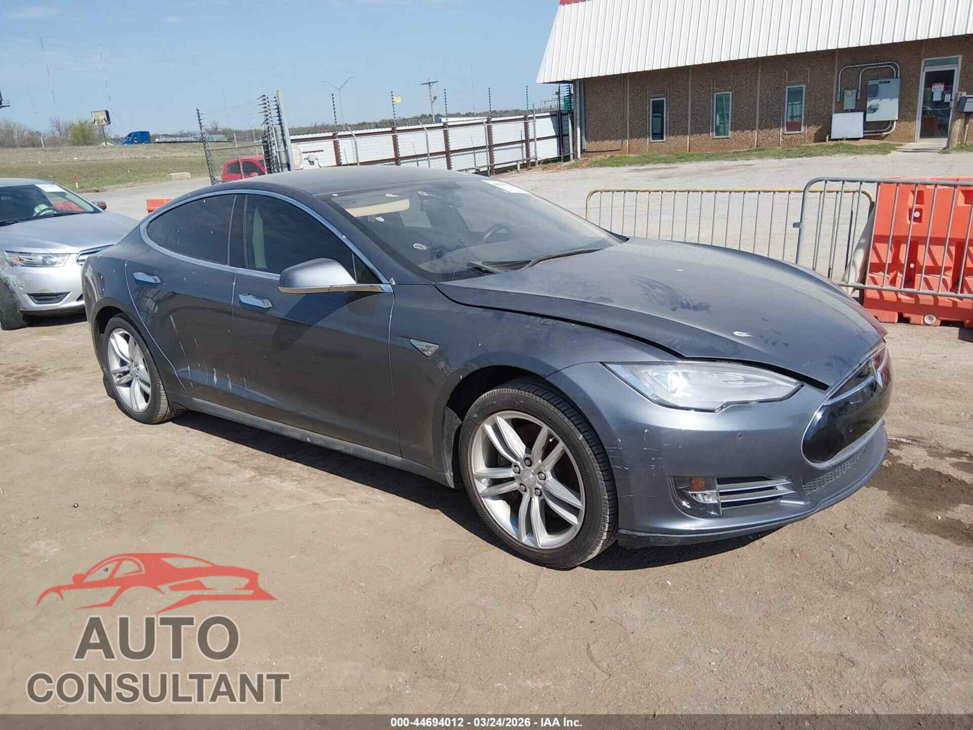 TESLA MODEL S 2014 - 5YJSA1H14EFP35789