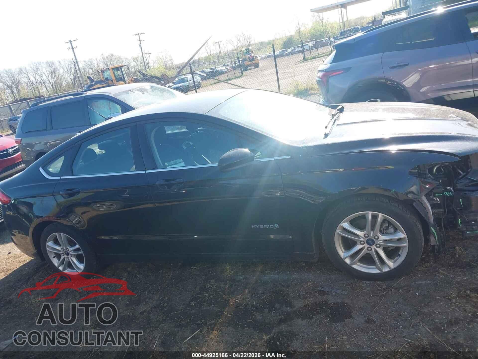 FORD FUSION HYBRID 2018 - 3FA6P0LU3JR160062