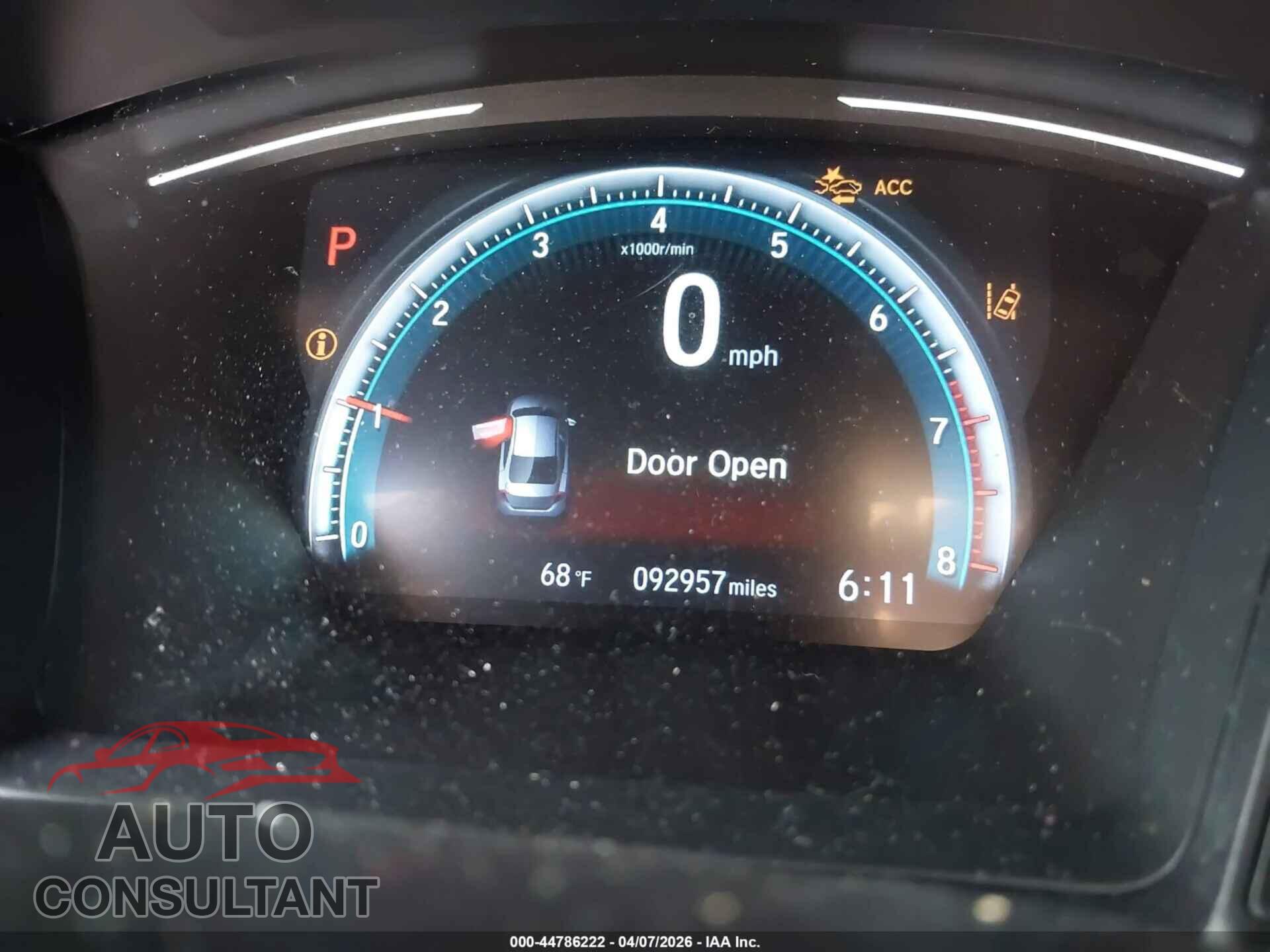 HONDA CIVIC 2019 - 2HGFC2F62KH528017