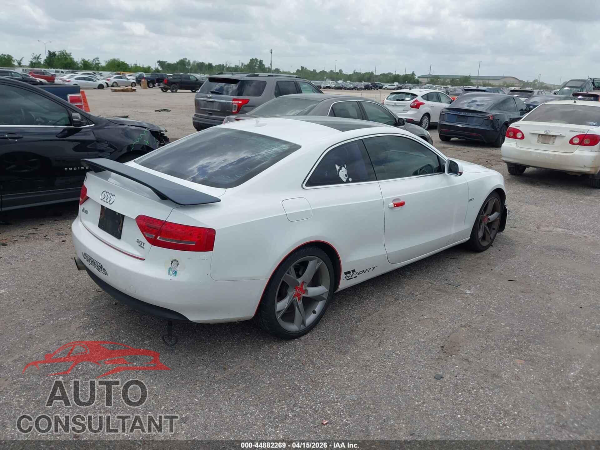 AUDI A5 2011 - WAULFAFR6BA021338