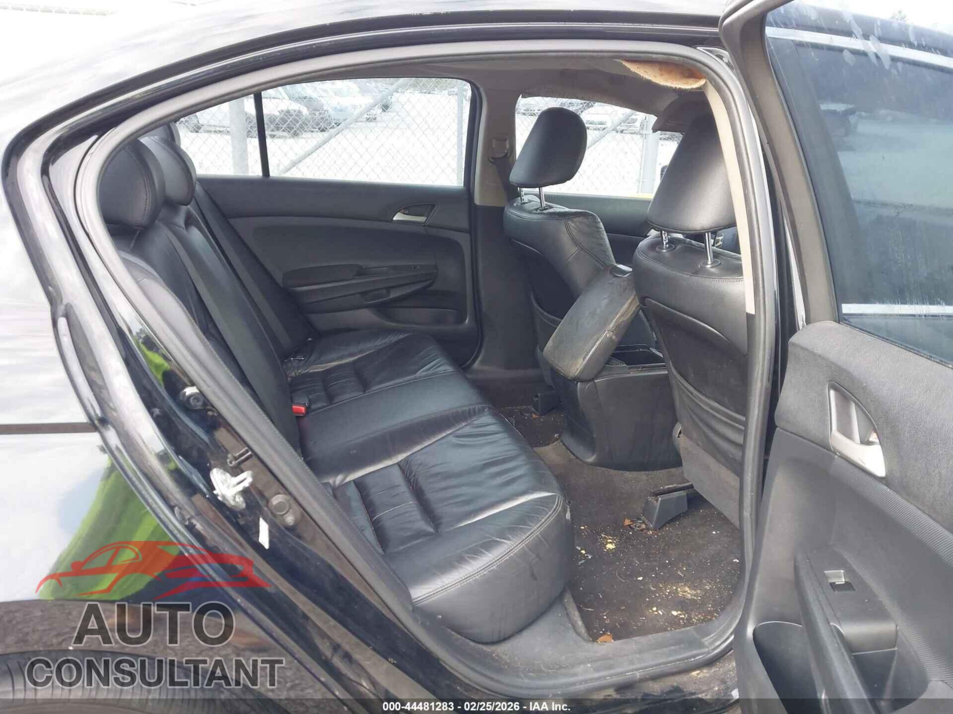 HONDA ACCORD 2012 - 1HGCP2F61CA242585