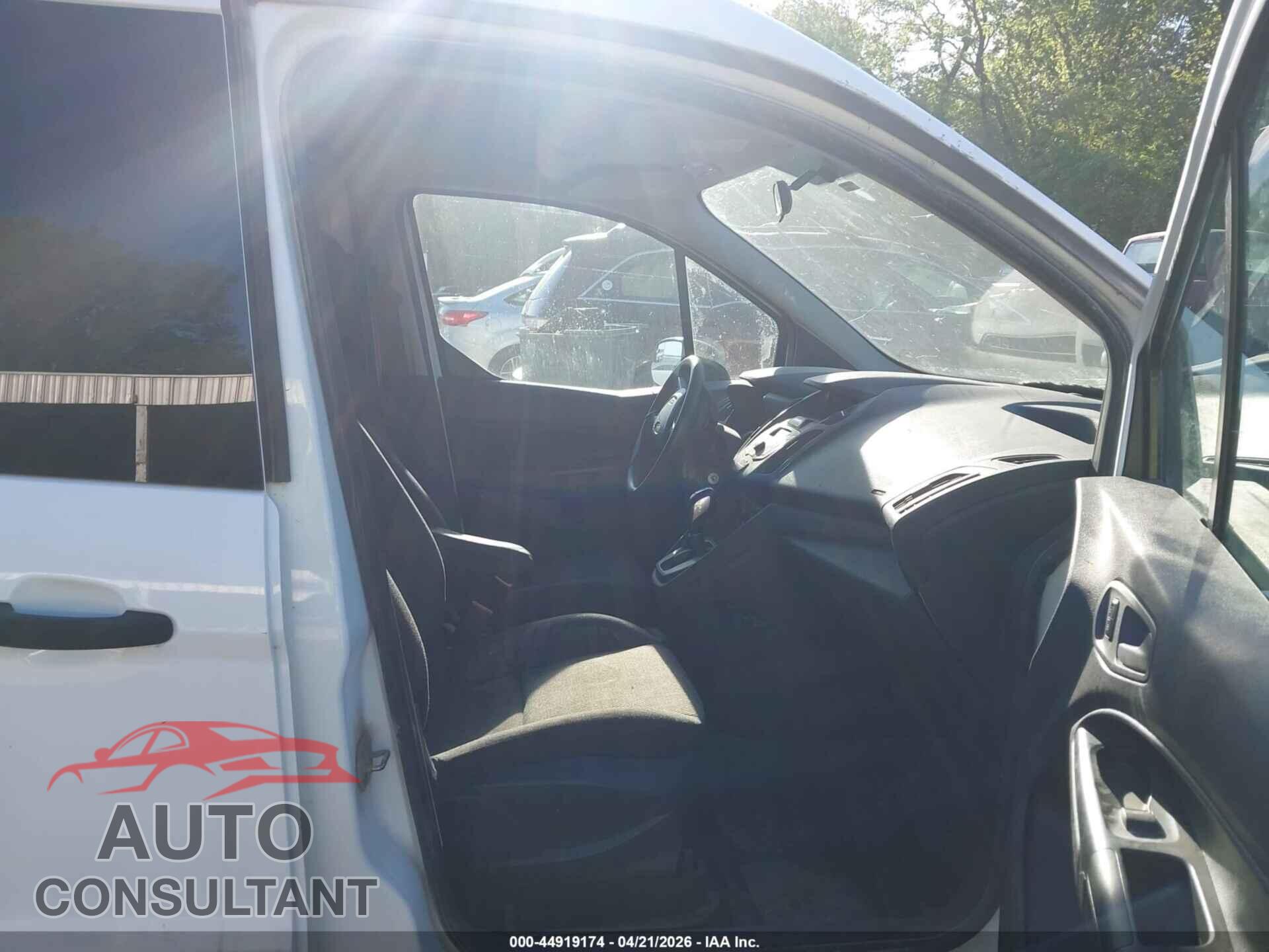 FORD TRANSIT CONNECT 2017 - NM0LS7E70H1325384