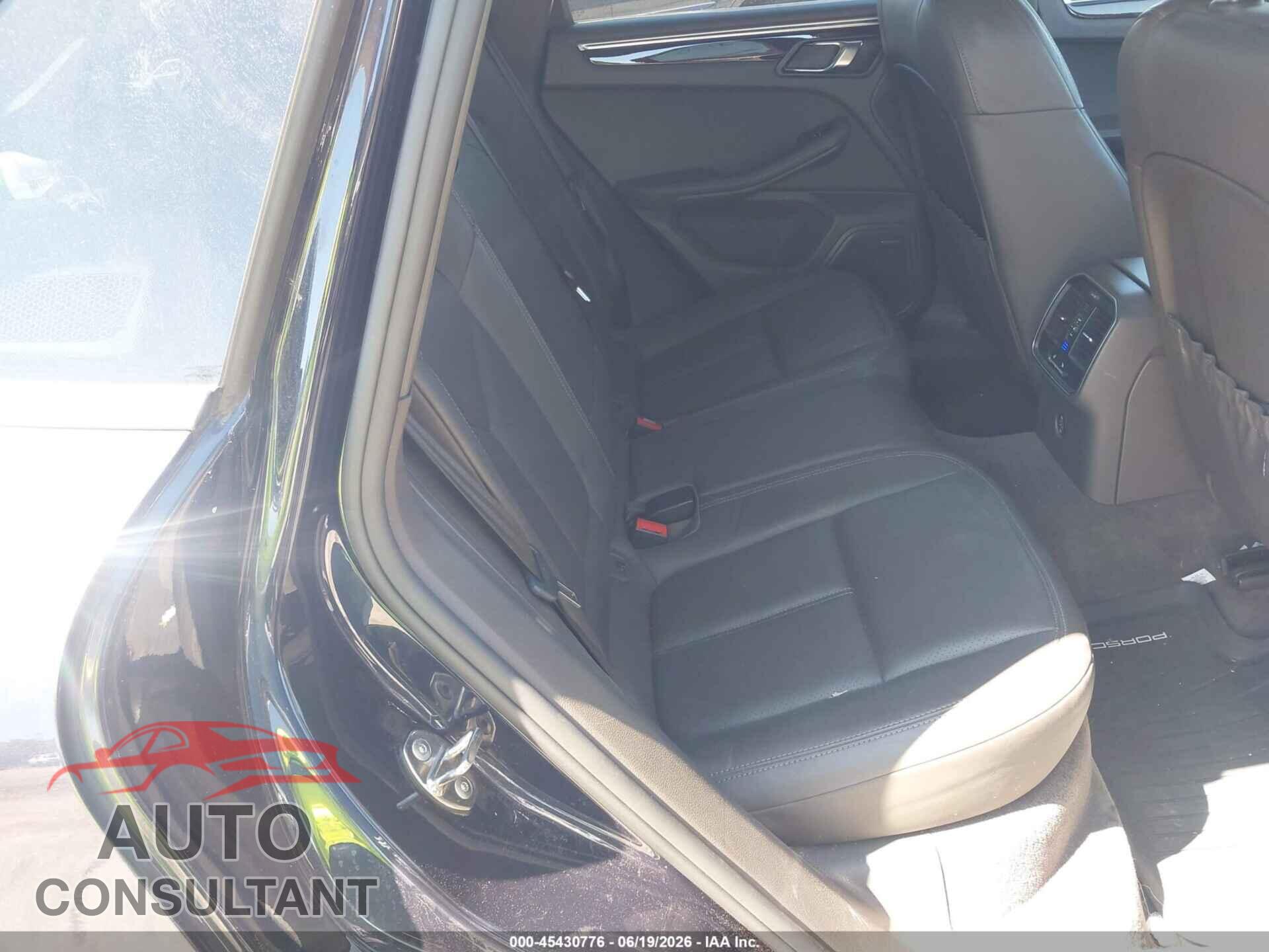PORSCHE MACAN 2017 - WP1AA2A52HLB02979