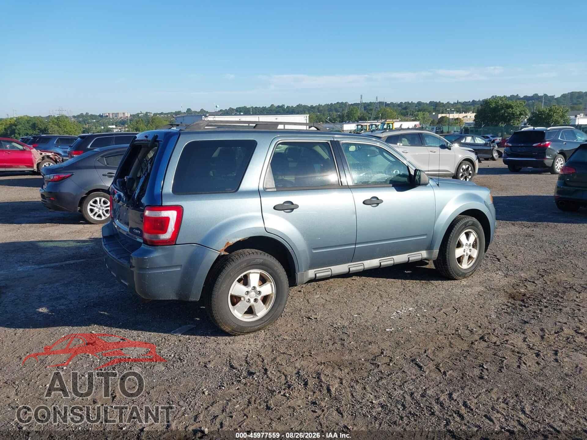 FORD ESCAPE 2010 - 1FMCU9D73AKD36627