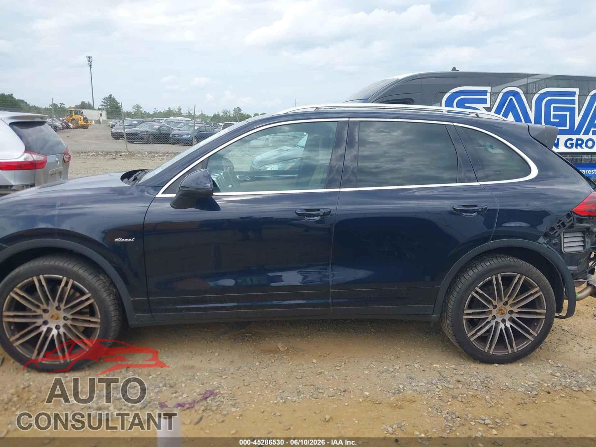 PORSCHE CAYENNE 2015 - WP1AF2A24FLA42370