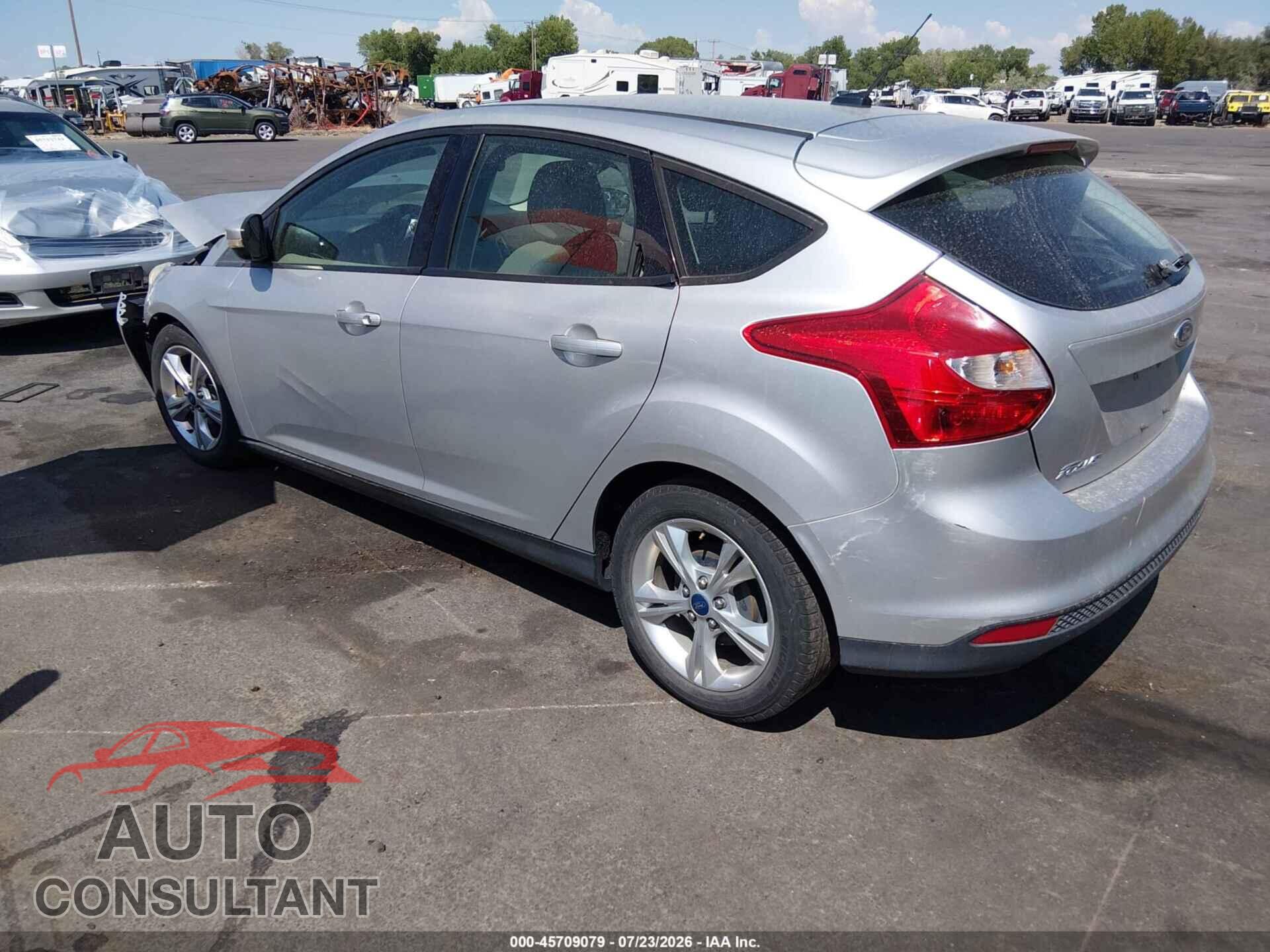 FORD FOCUS 2014 - 1FADP3K2XEL247731