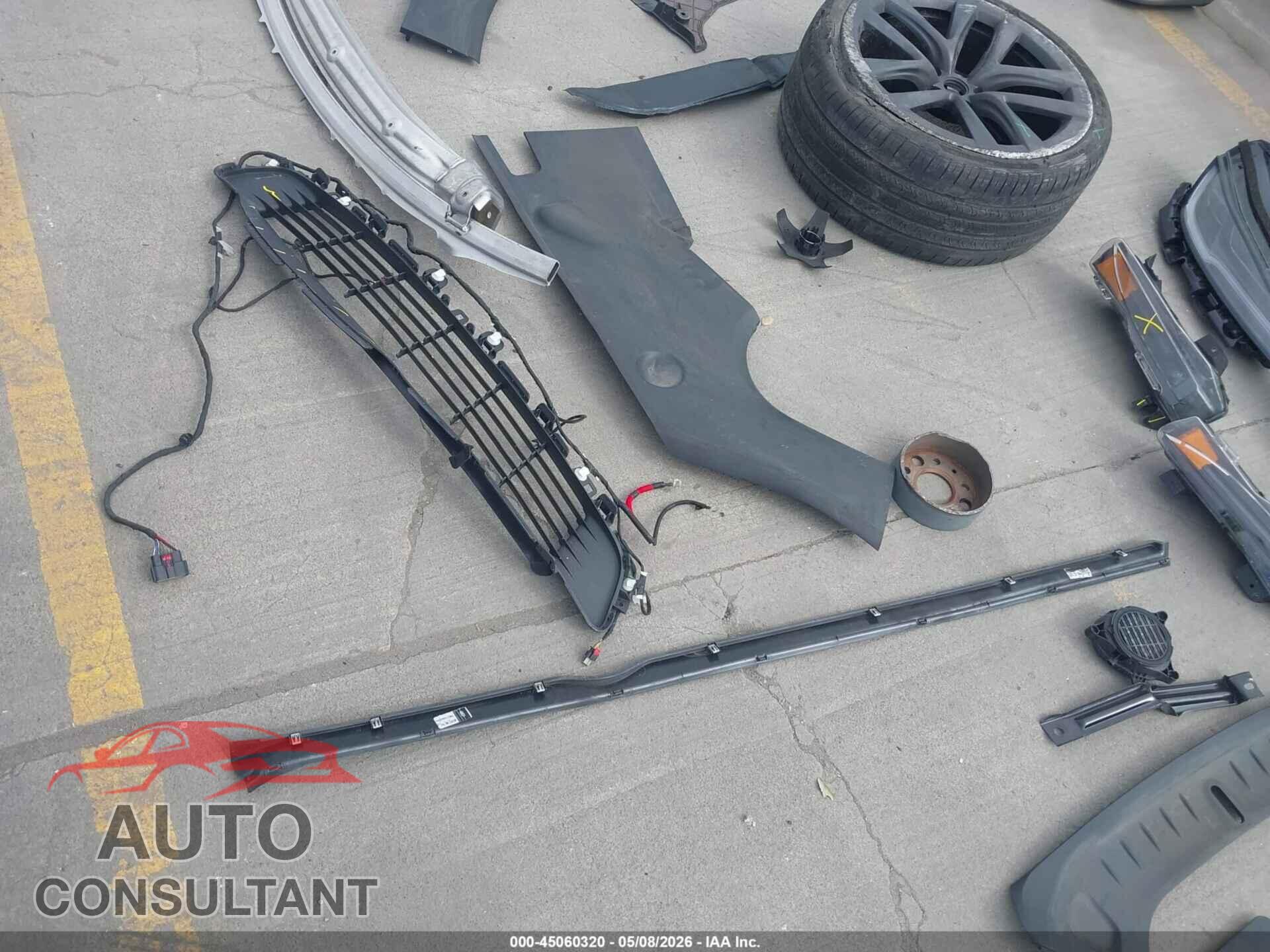 TESLA MODEL S 2024 - 5YJSA1E53RF545219