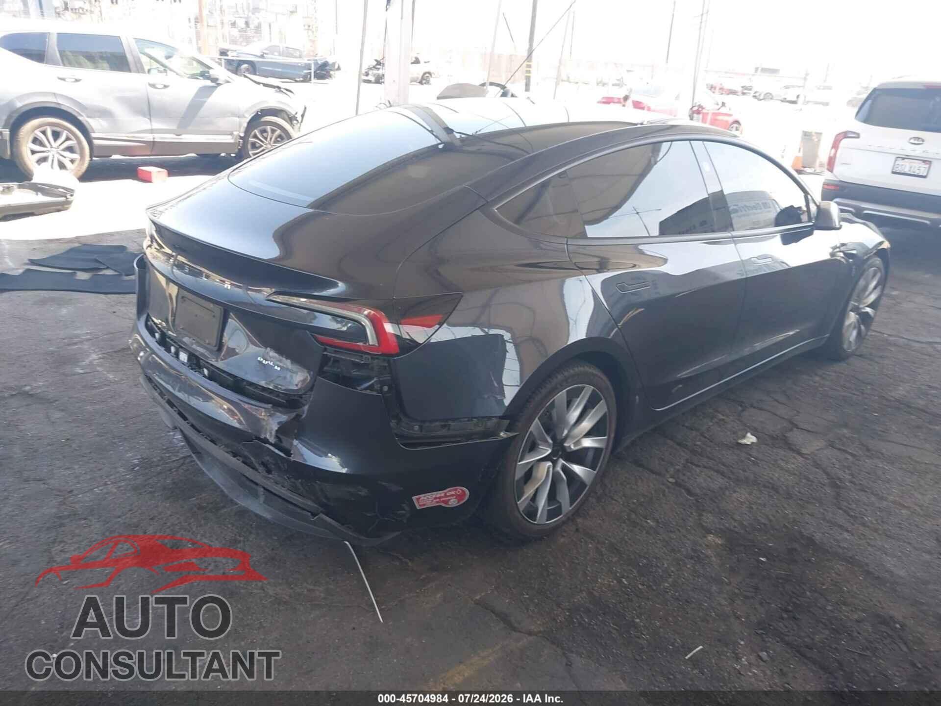 TESLA MODEL 3 2024 - 5YJ3E1EB9RF753409