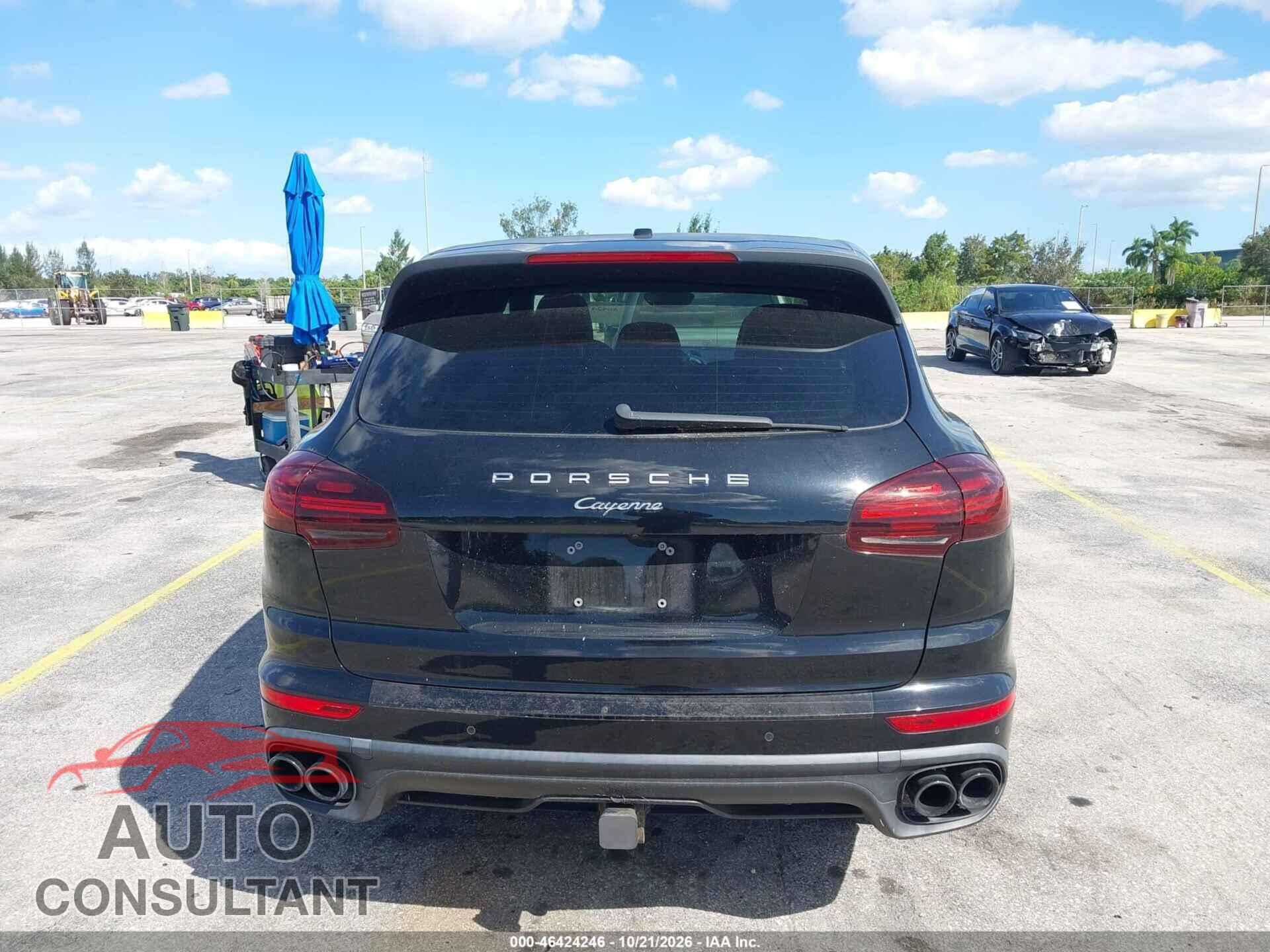 PORSCHE CAYENNE 2017 - WP1AA2A24HKA83900