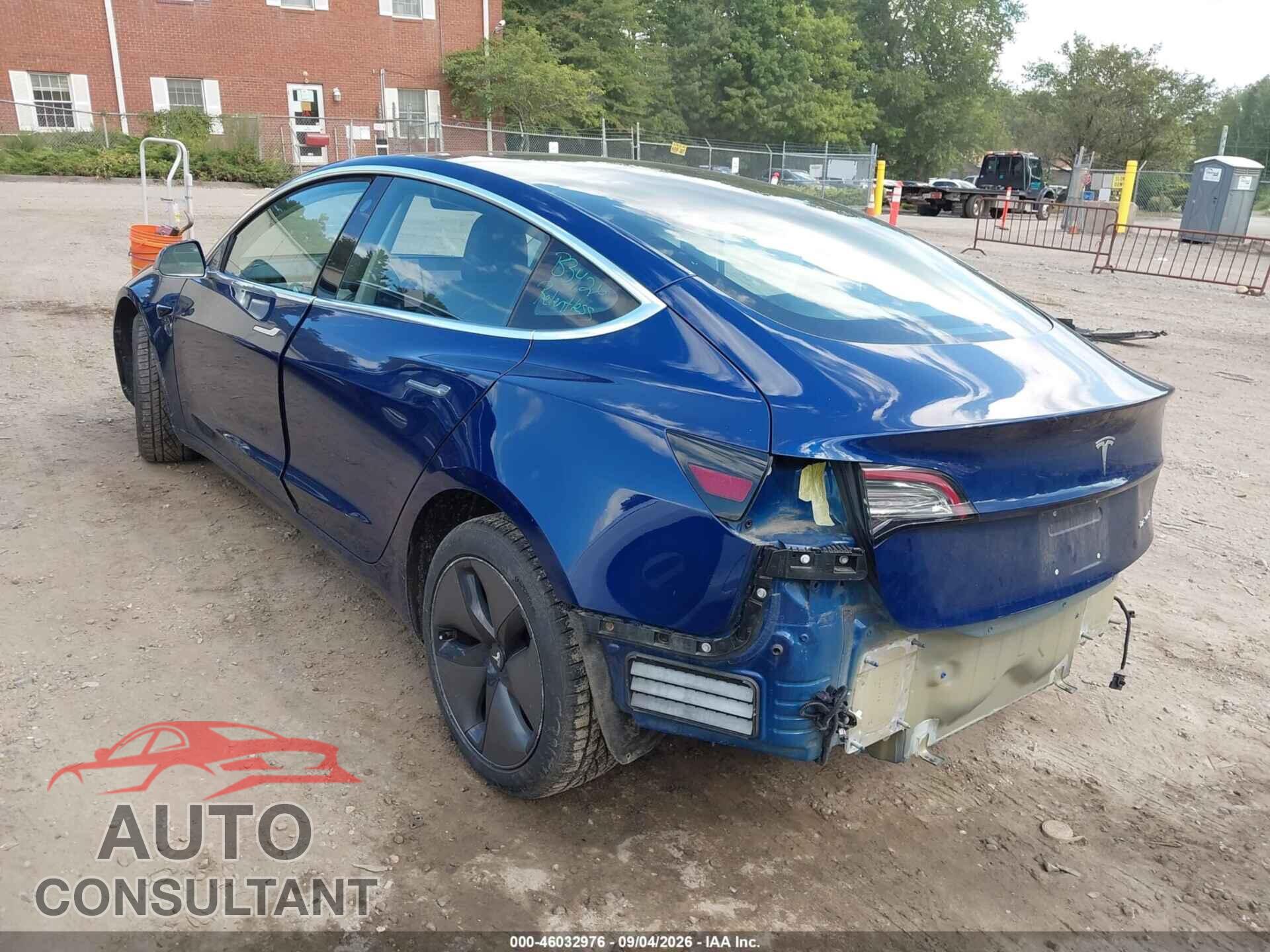 TESLA MODEL 3 2018 - 5YJ3E1EB9JF064426