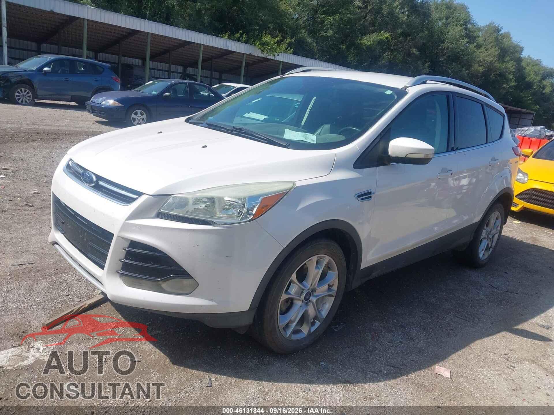 FORD ESCAPE 2015 - 1FMCU9JX0FUC37652