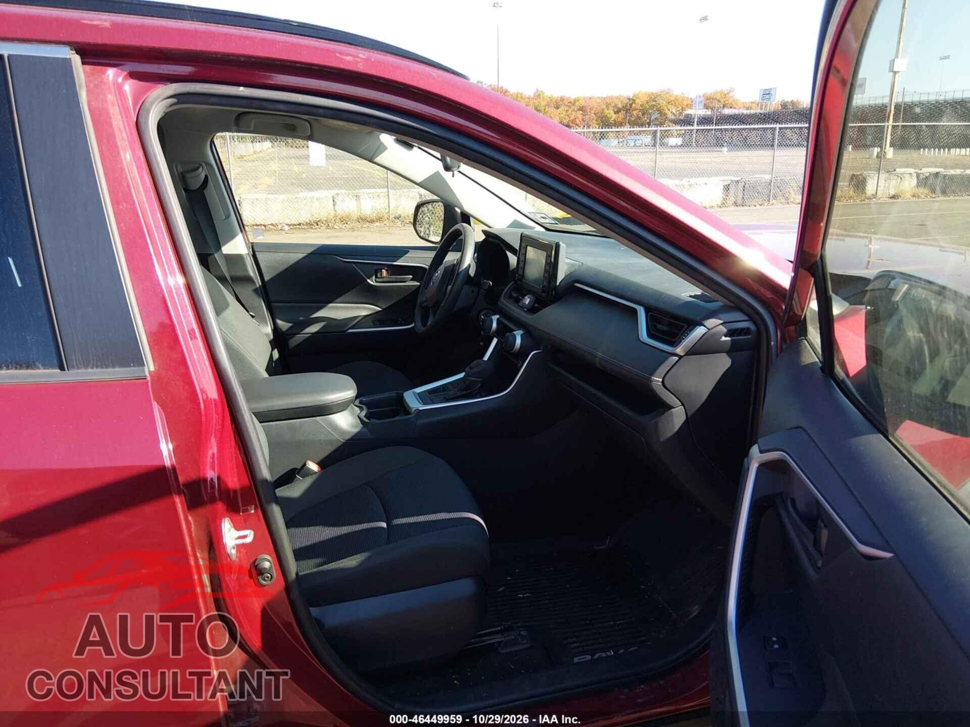TOYOTA RAV4 2019 - JTMF1RFVXKD032108
