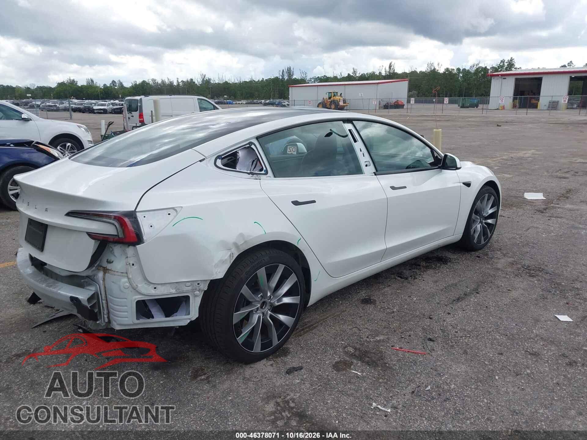 TESLA MODEL 3 2024 - 5YJ3E1EA9RF750565