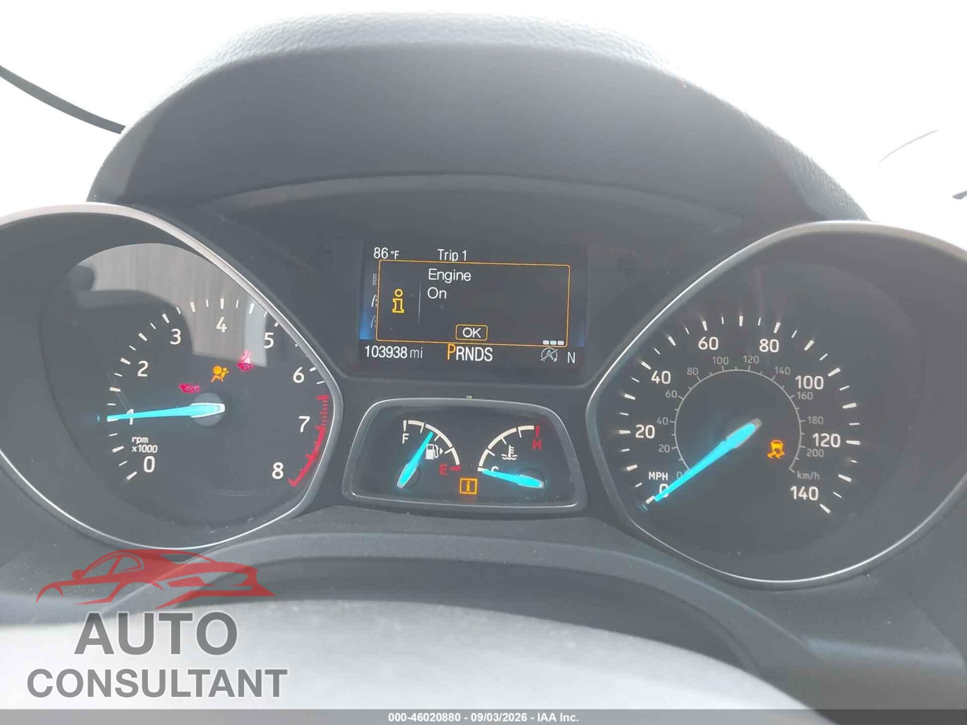FORD ESCAPE 2017 - 1FMCU9J97HUD17356