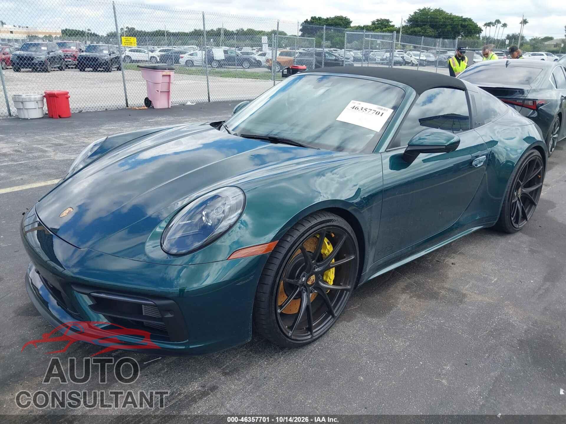 PORSCHE 911 2023 - WP0BB2A95PS233947
