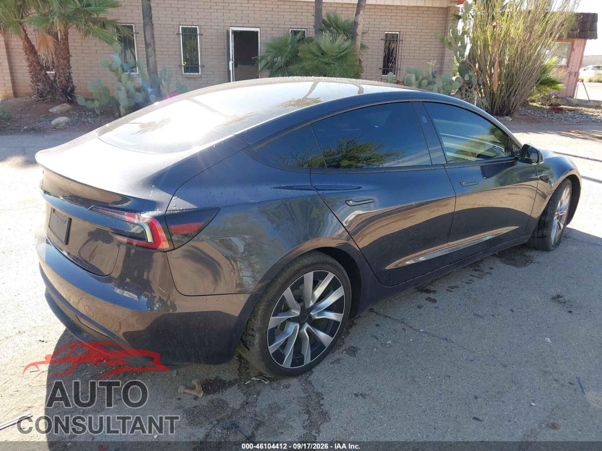 TESLA MODEL 3 2024 - 5YJ3E1EB7RF724877