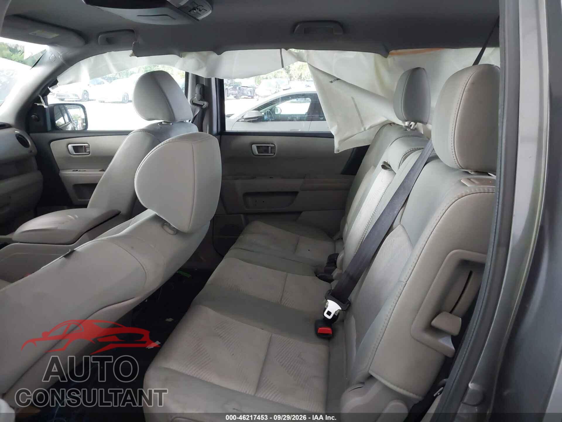 HONDA PILOT 2015 - 5FNYF3H29FB022596