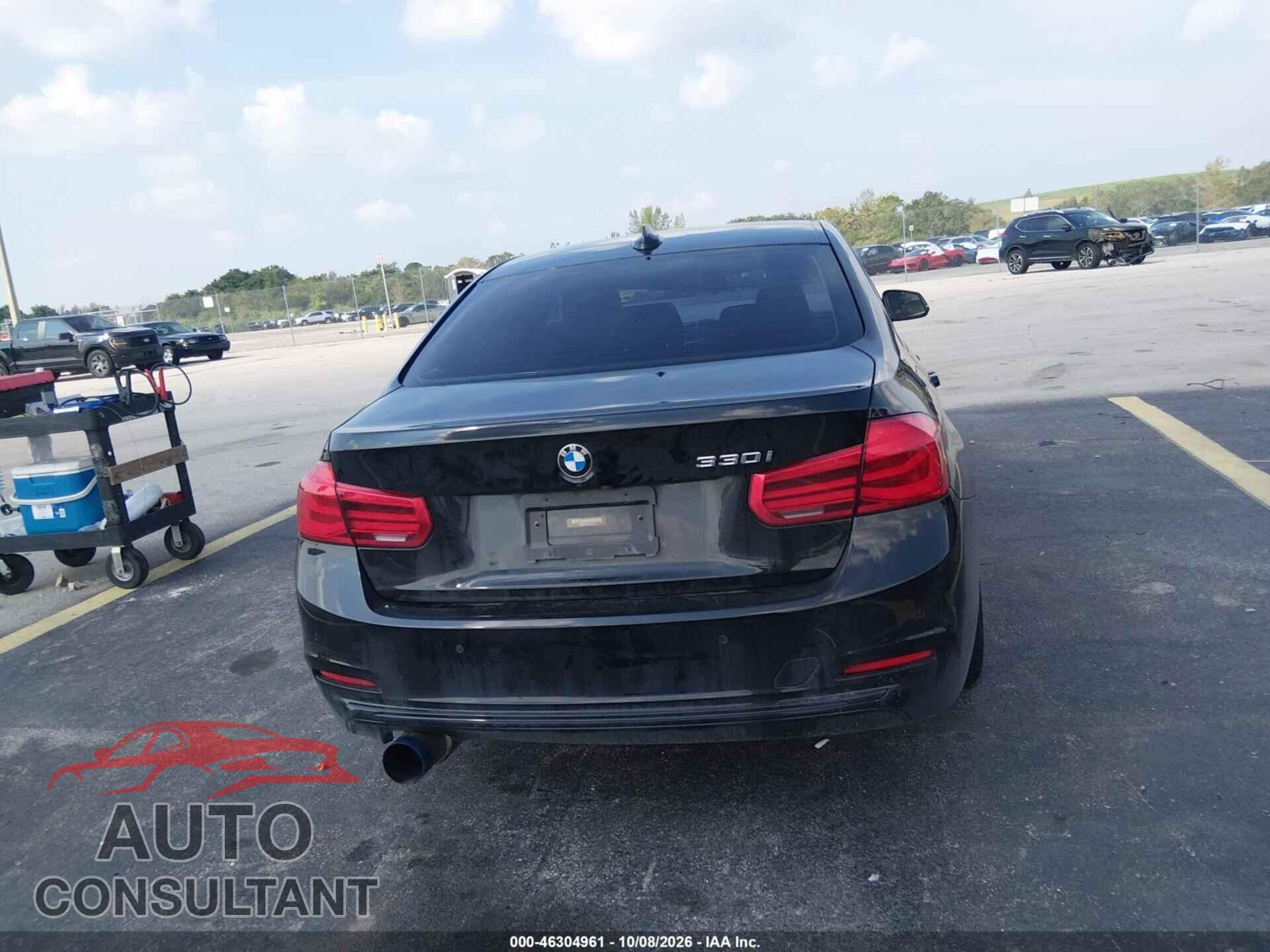 BMW 330I 2018 - WBA8B9C52JEE81110