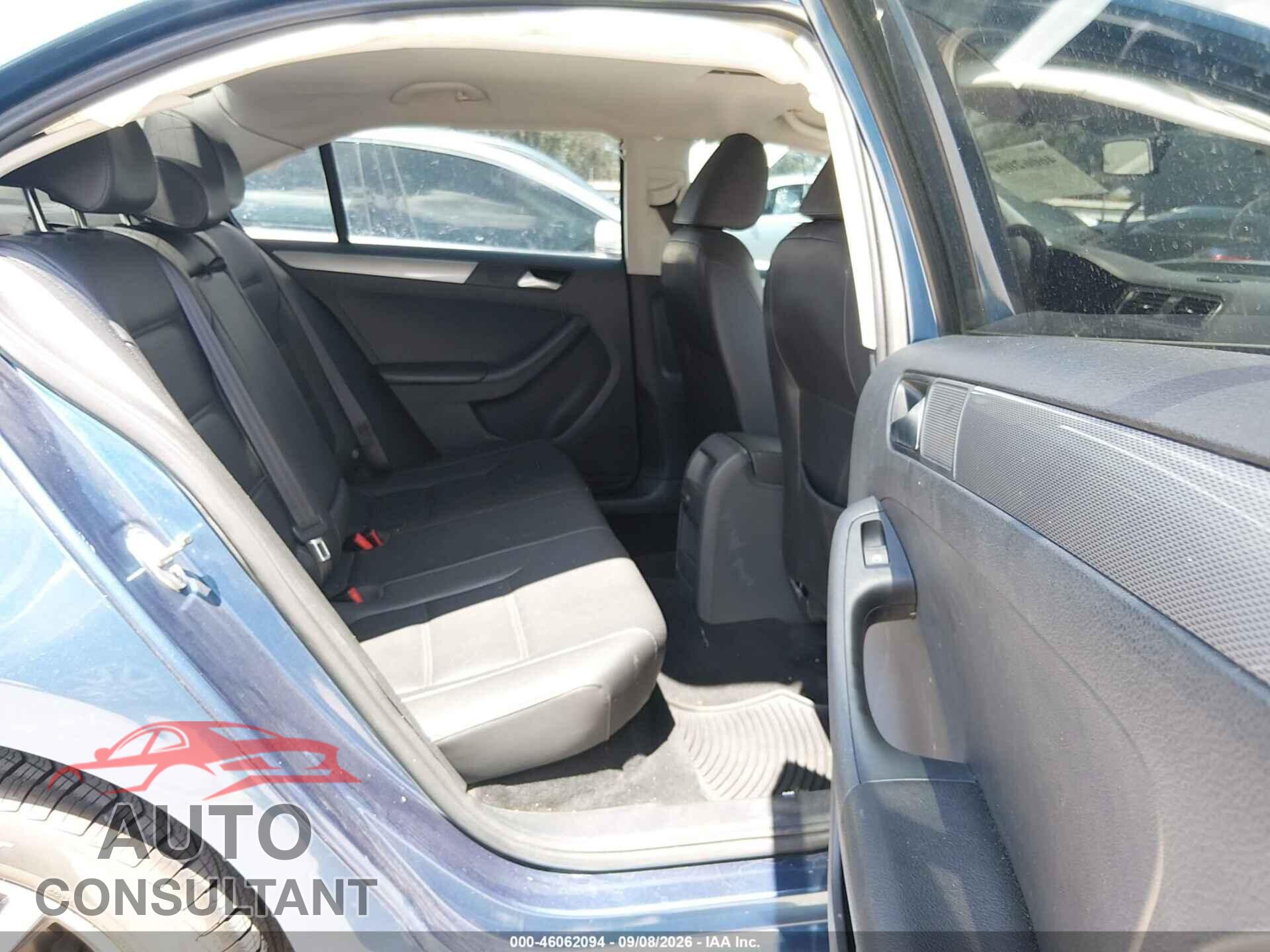 VOLKSWAGEN JETTA 2017 - 3VWDB7AJ2HM362865