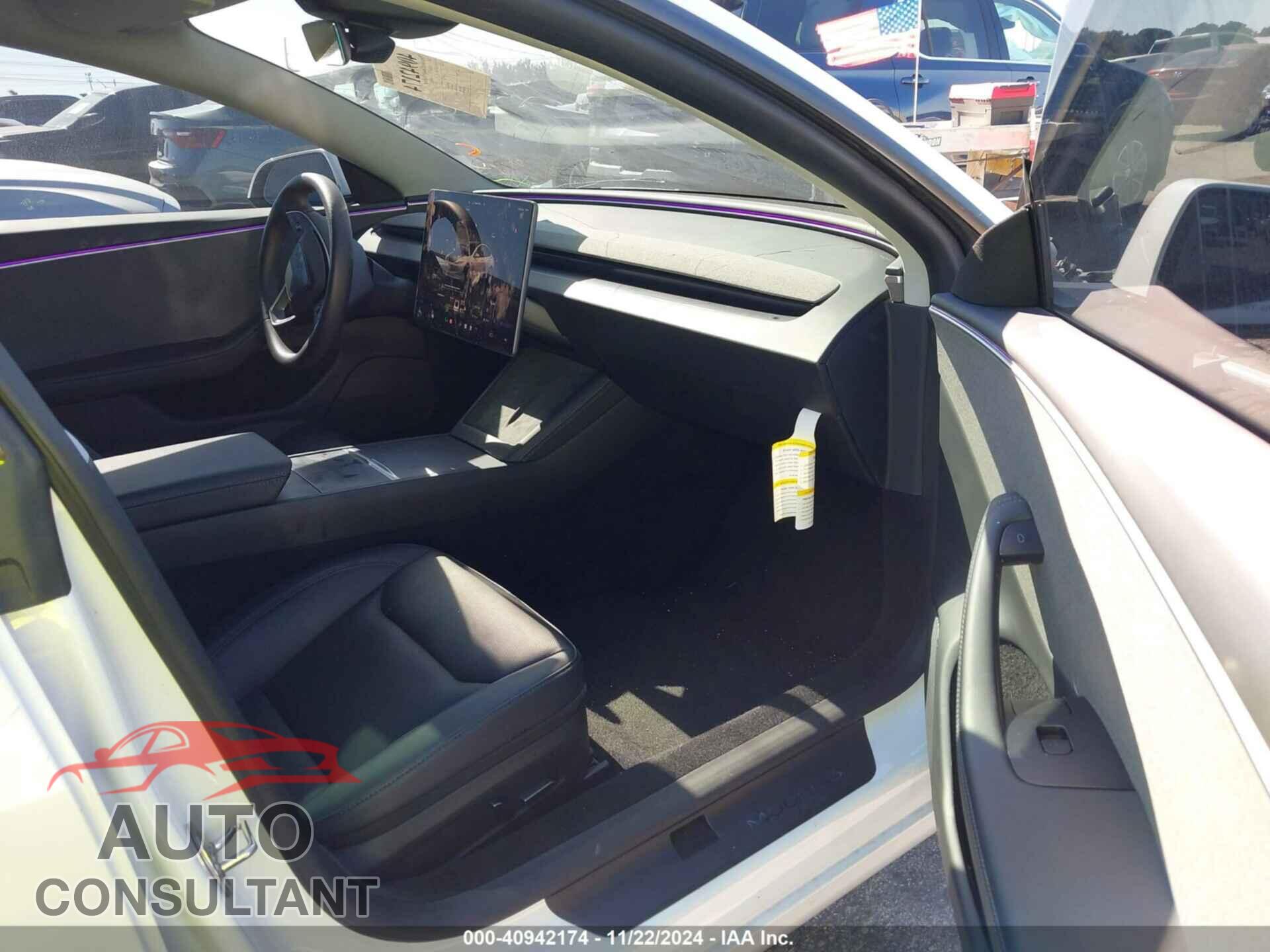 TESLA MODEL 3 2024 - 5YJ3E1EA9RF765650