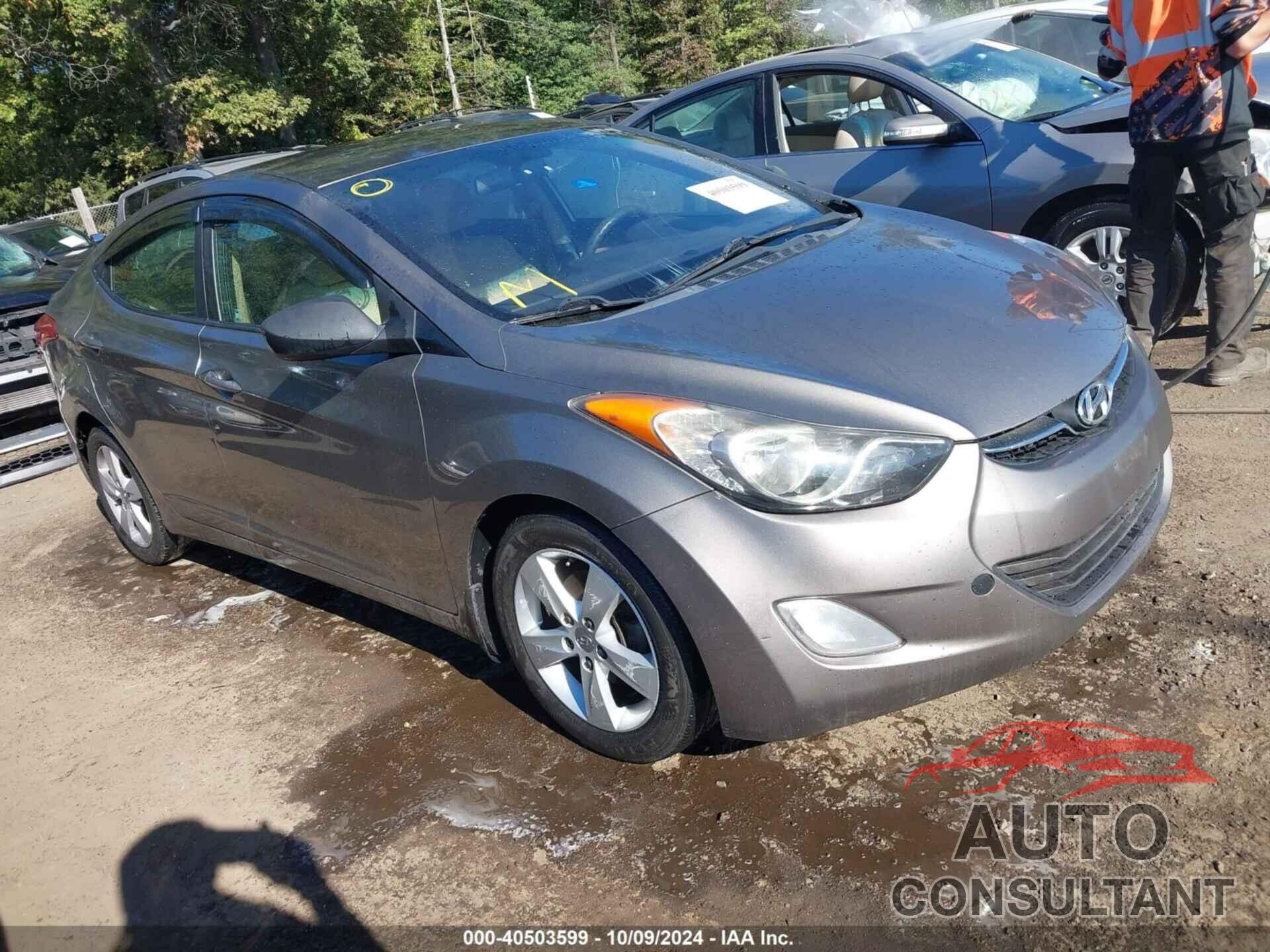 HYUNDAI ELANTRA 2013 - 5NPDH4AE5DH258230