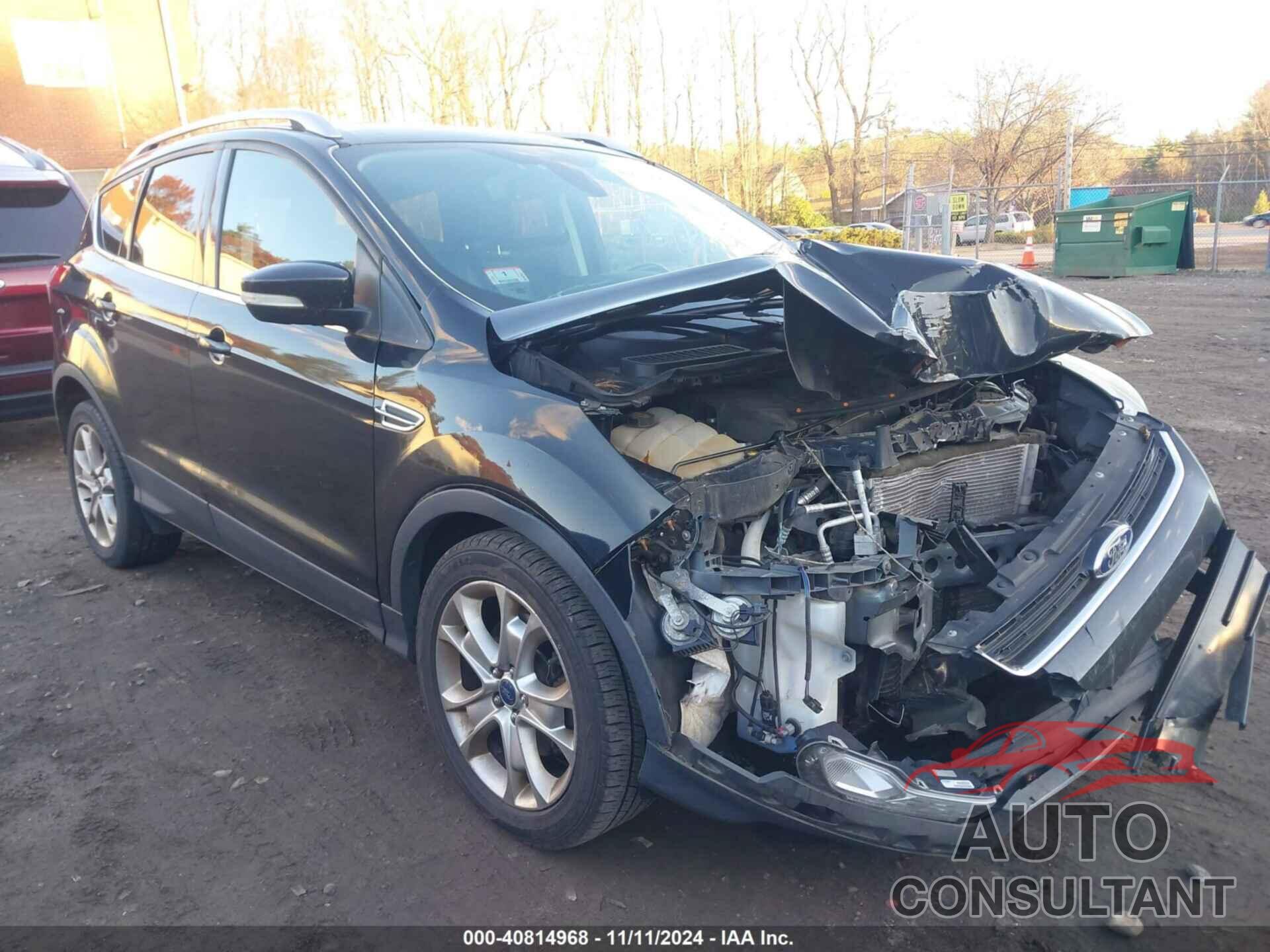 FORD ESCAPE 2015 - 1FMCU9J9XFUB76876