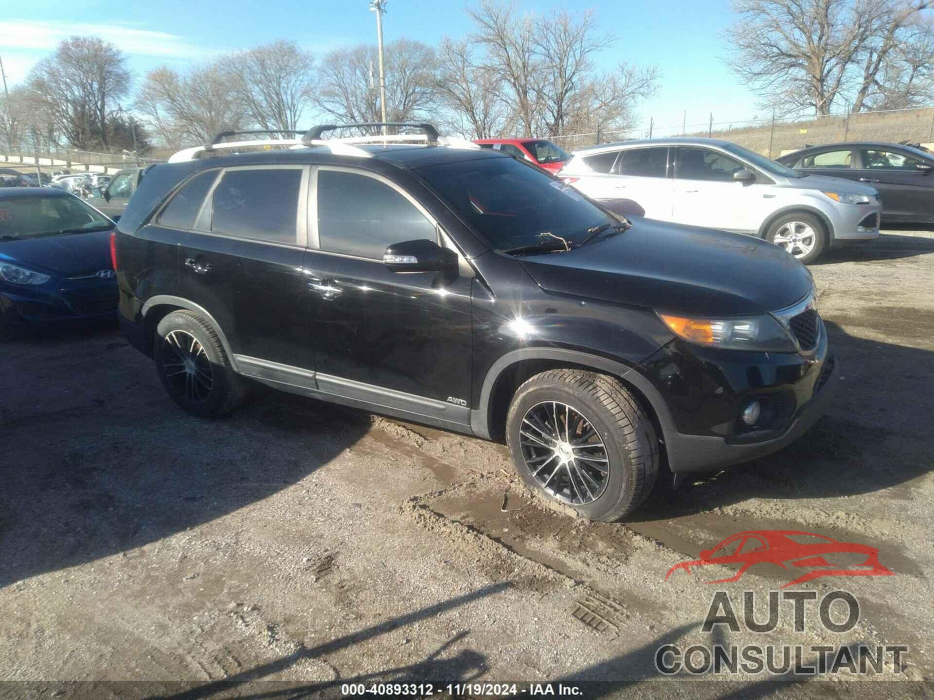 KIA SORENTO 2012 - 5XYKUDA25CG245962