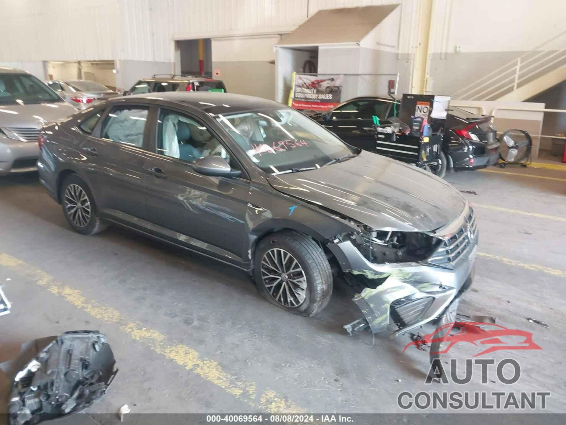 VOLKSWAGEN JETTA 2019 - 3VWE57BU3KM111641