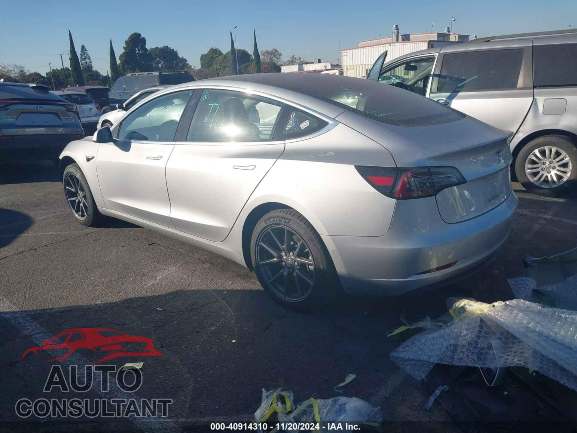 TESLA MODEL 3 2018 - 5YJ3E1EA8JF022031