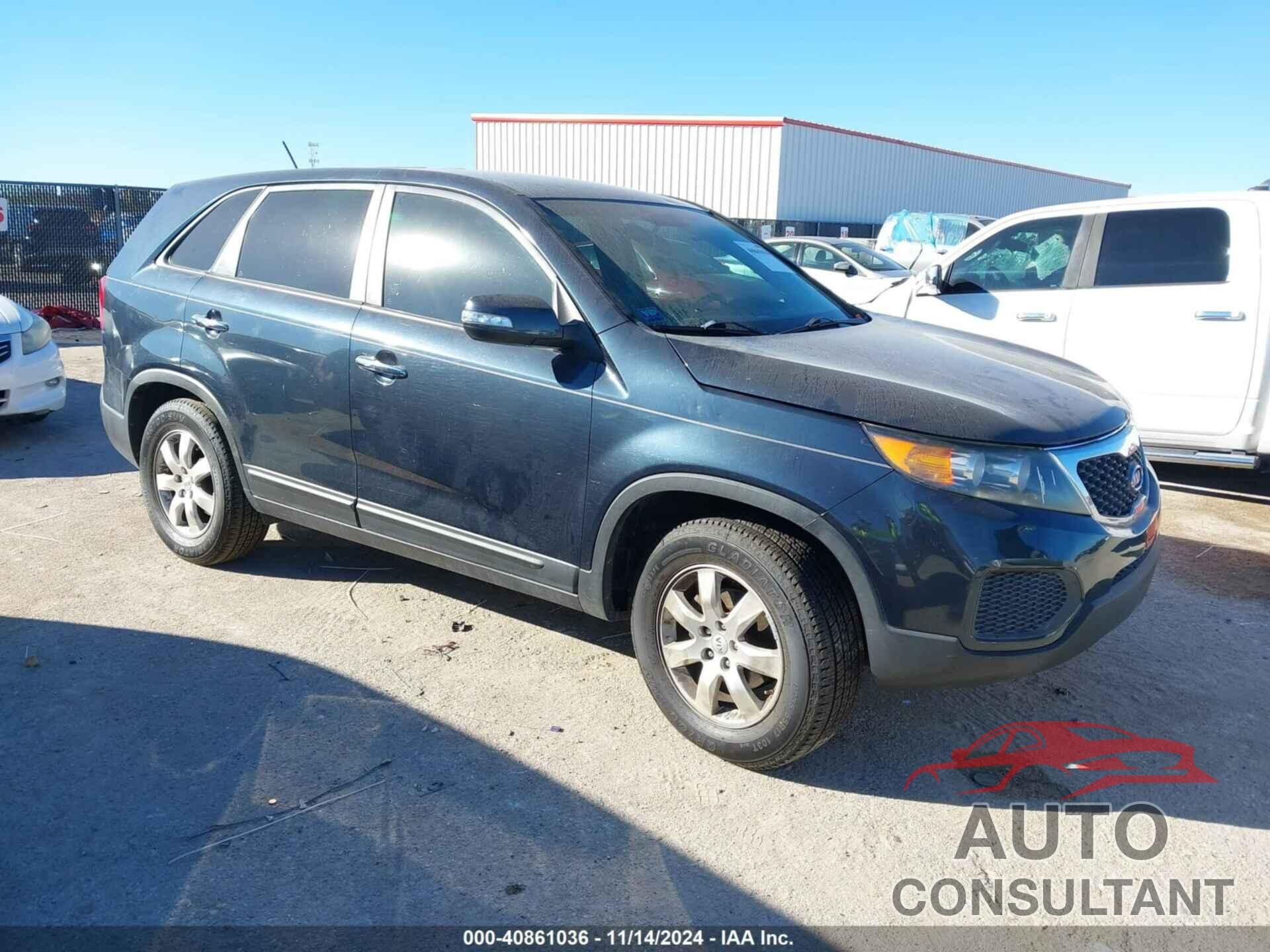 KIA SORENTO 2012 - 5XYKT3A15CG260773