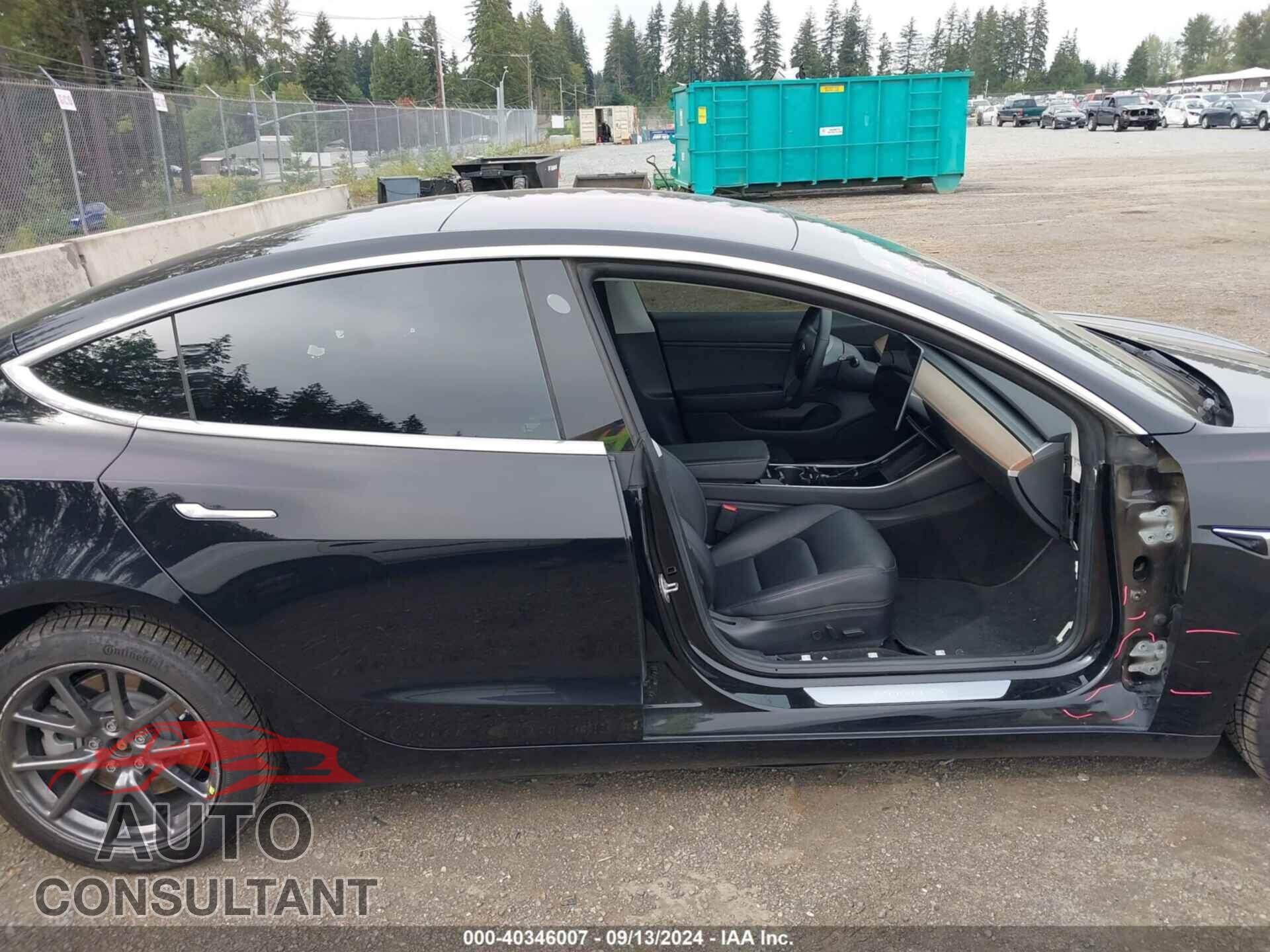 TESLA MODEL 3 2019 - 5YJ3E1EA6KF193359