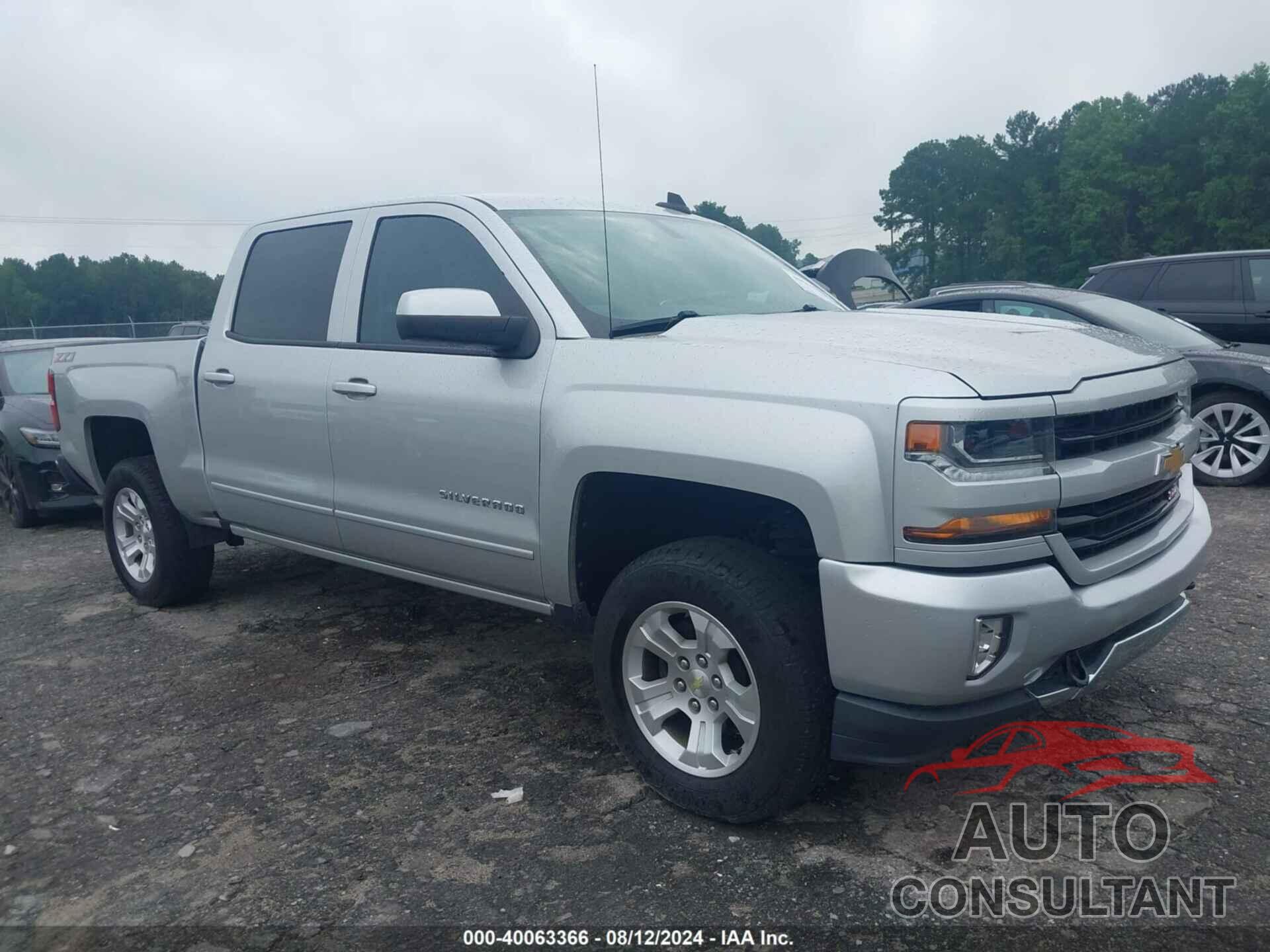 CHEVROLET SILVERADO 1500 2018 - 3GCUKREC8JG609546