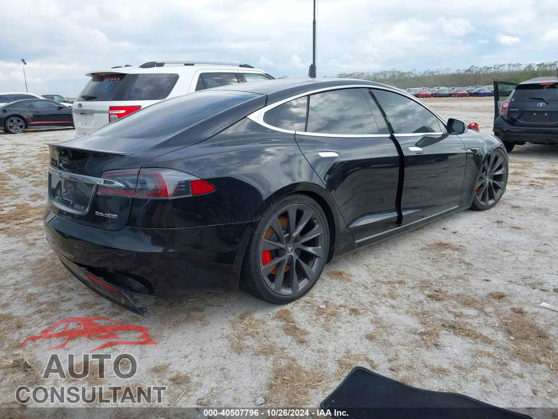 TESLA MODEL S 2020 - 5YJSA1E43LF358982