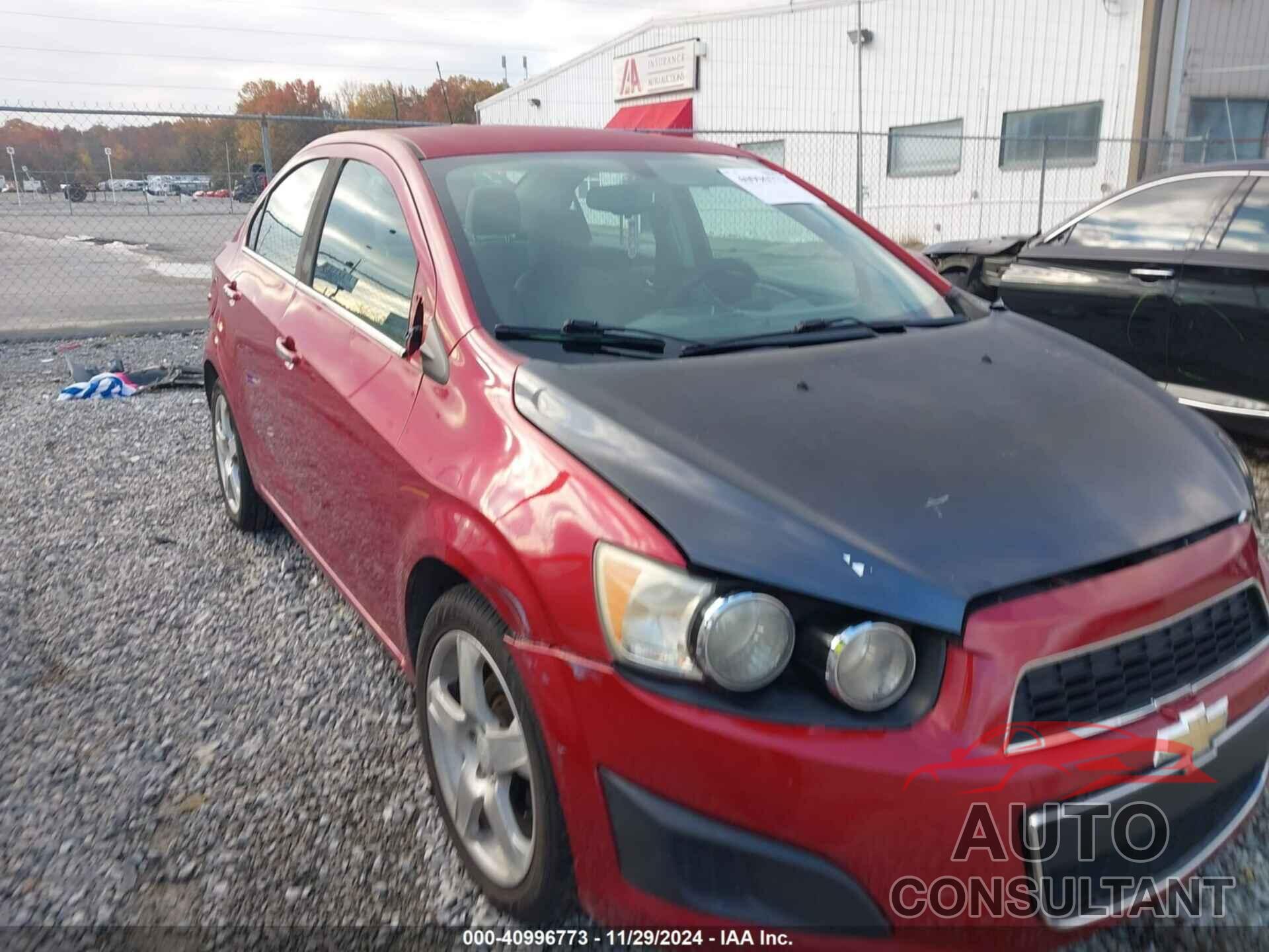 CHEVROLET SONIC 2015 - 1G1JE5SB1F4105111