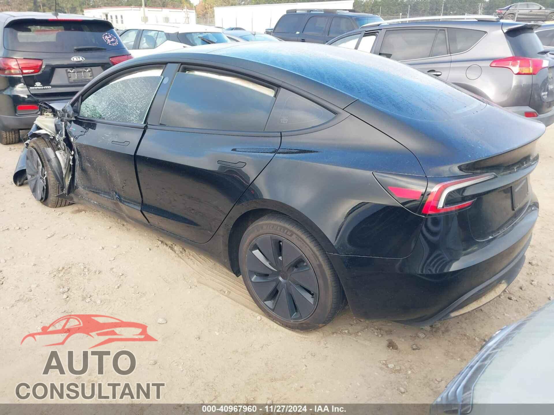 TESLA MODEL 3 2024 - 5YJ3E1EA4RF835779