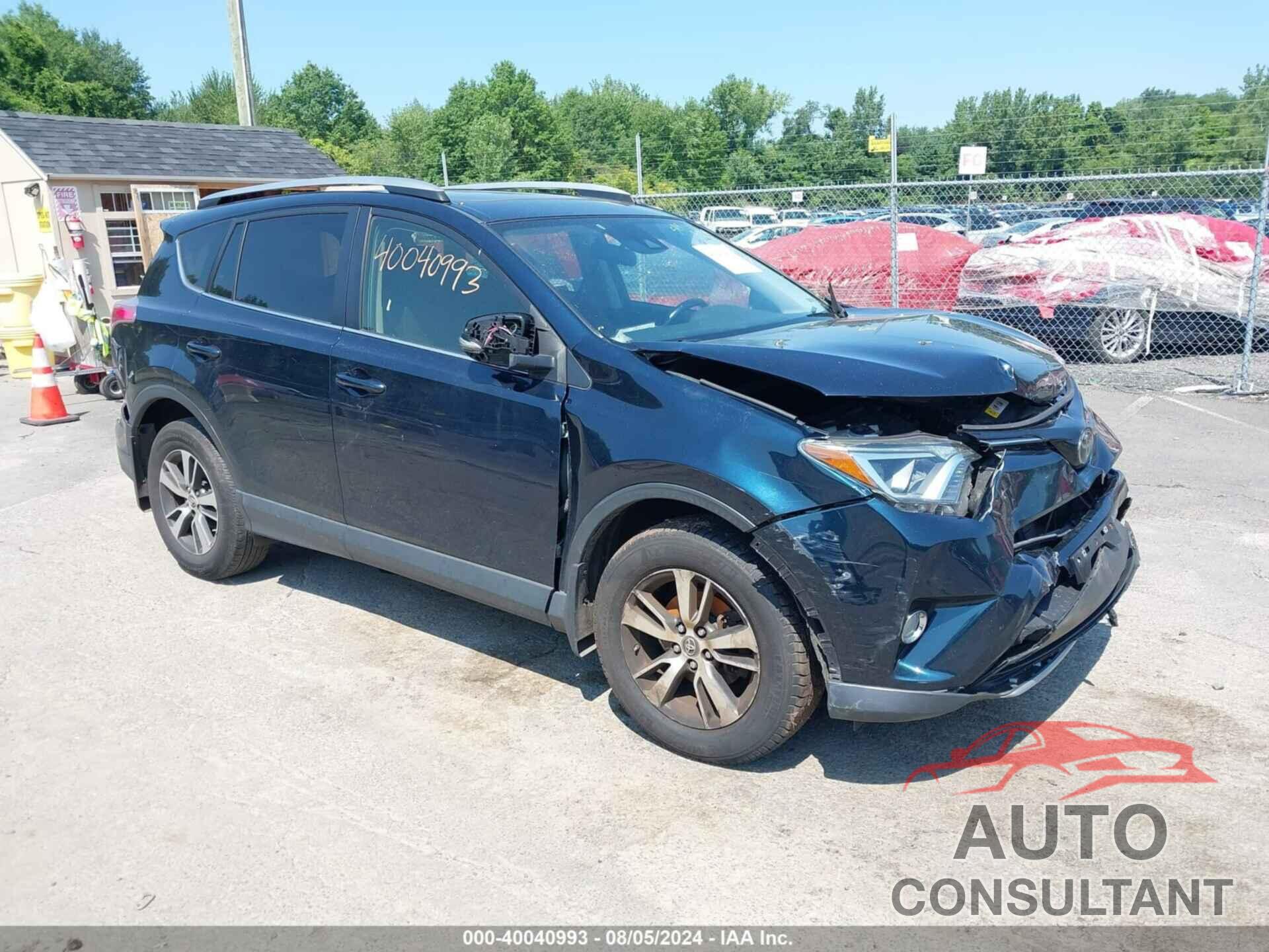 TOYOTA RAV4 2018 - JTMRFREV6JJ726391