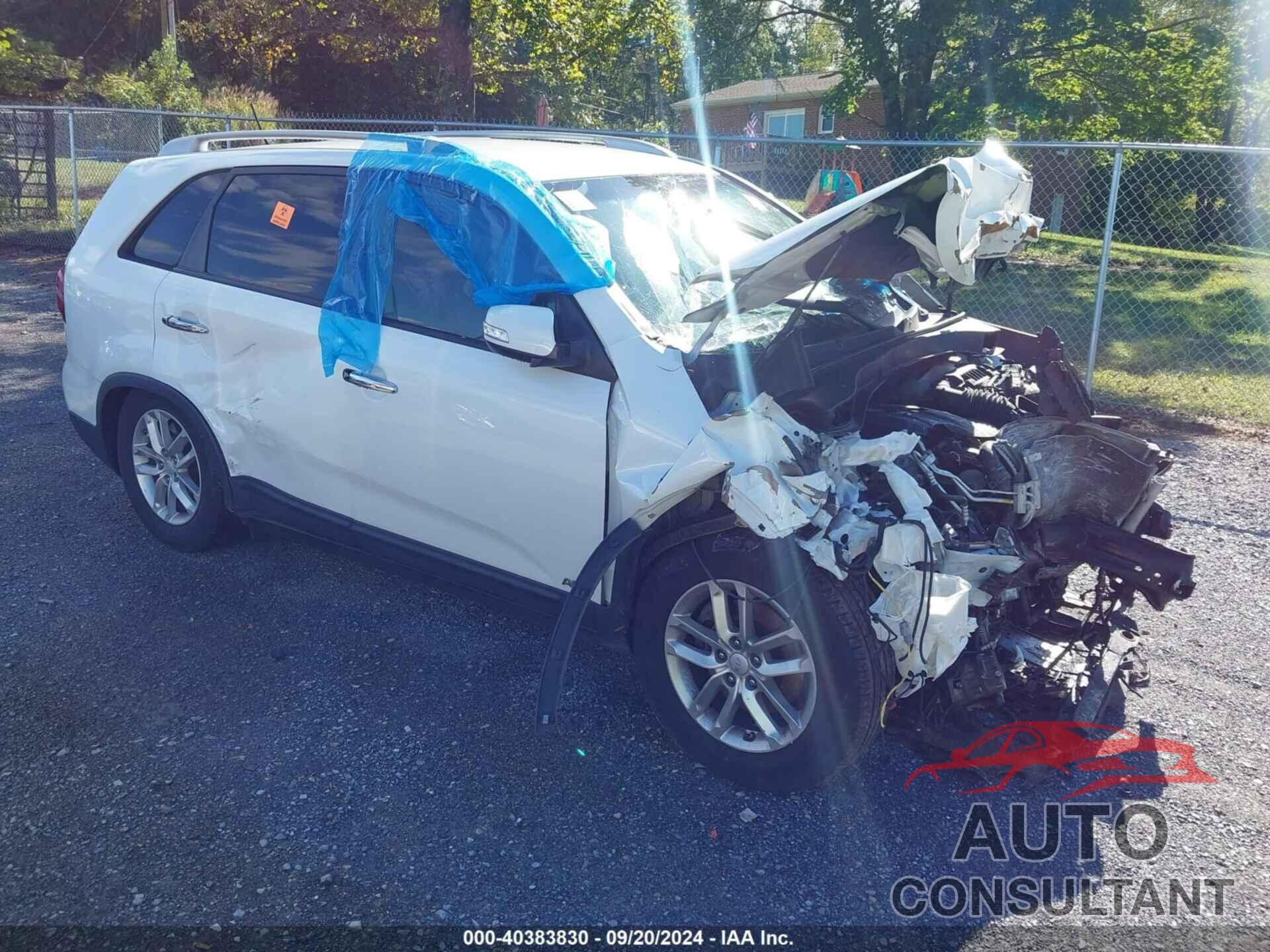 KIA SORENTO 2015 - 5XYKTDA69FG555378
